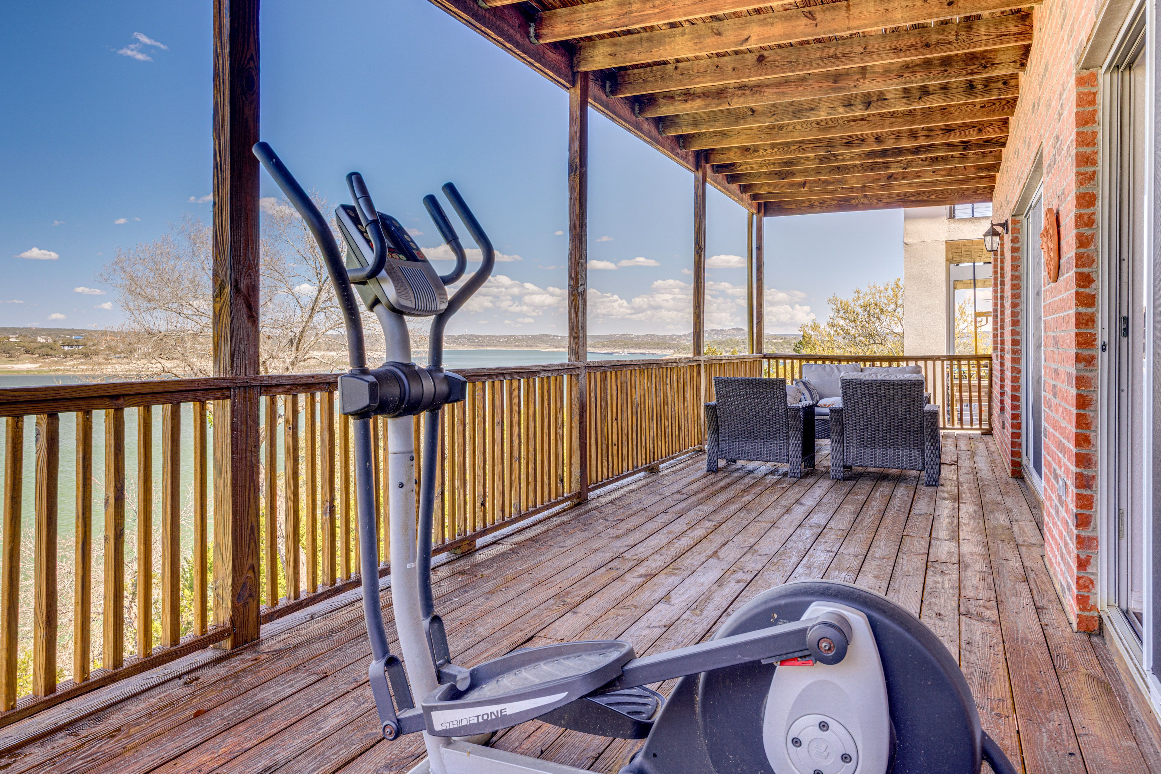 Main Level Covered Balcony