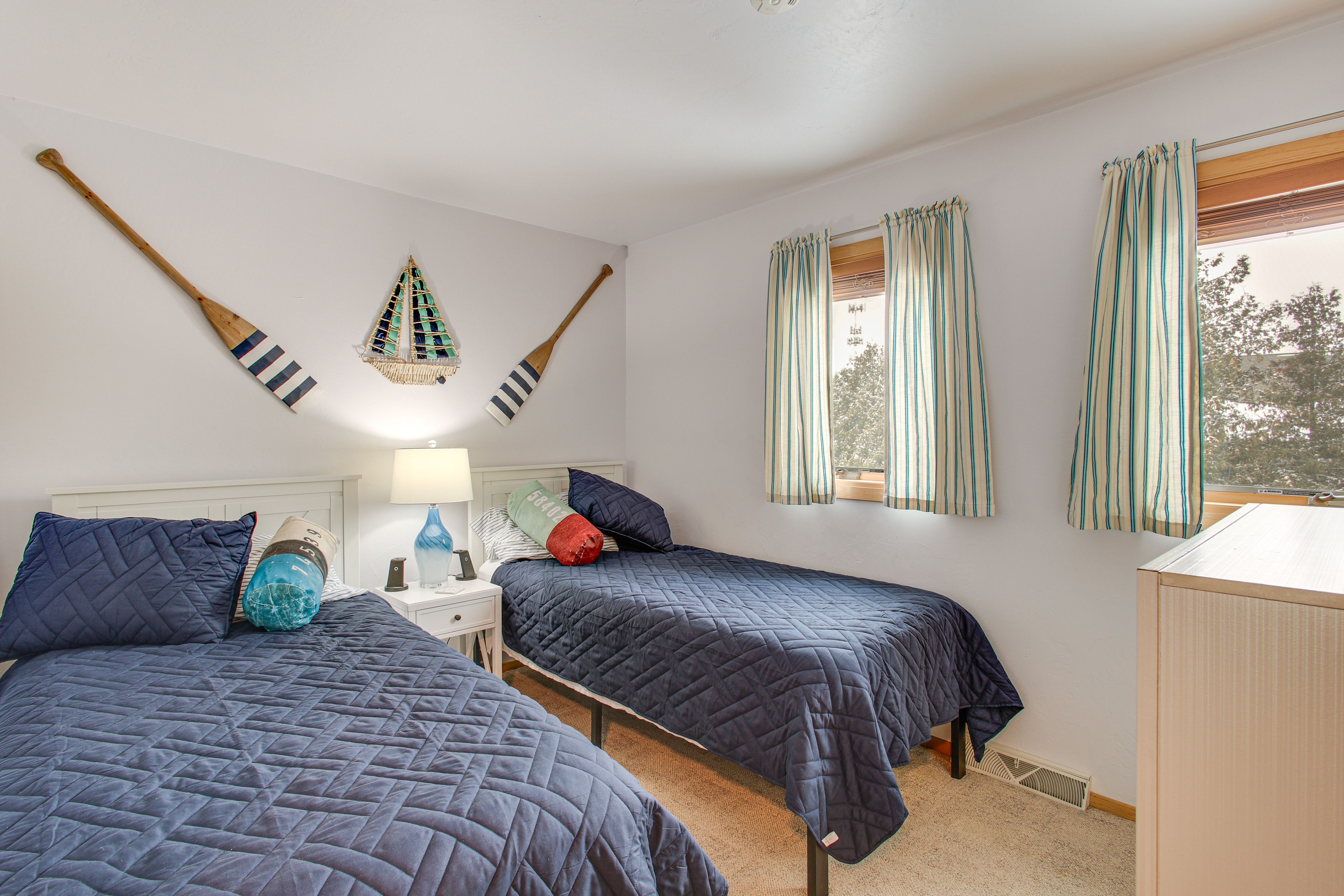 Bedroom 2 | 2 Twin Beds | 2nd Floor