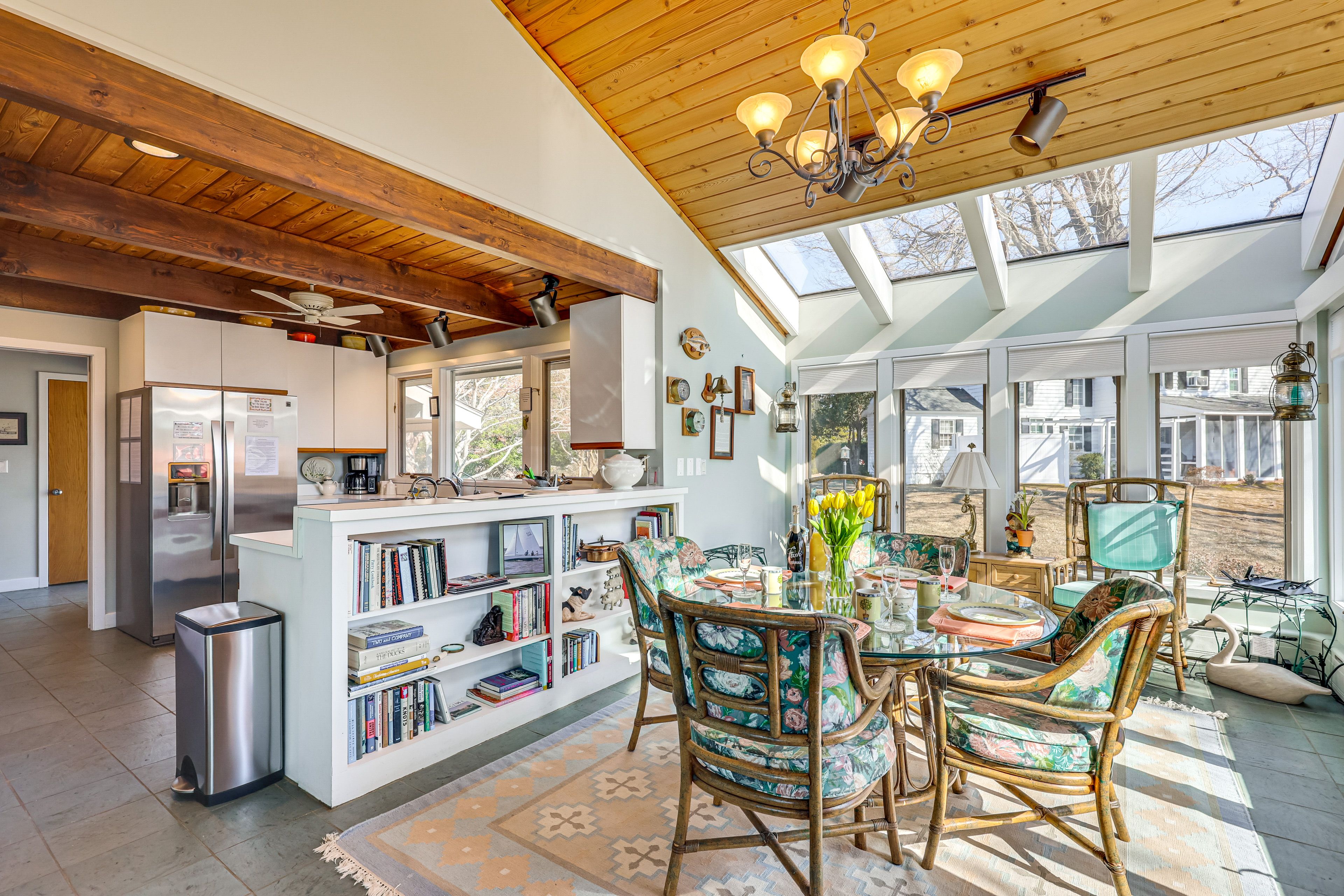 Breakfast Dining Area | Kitchen | 1st Floor