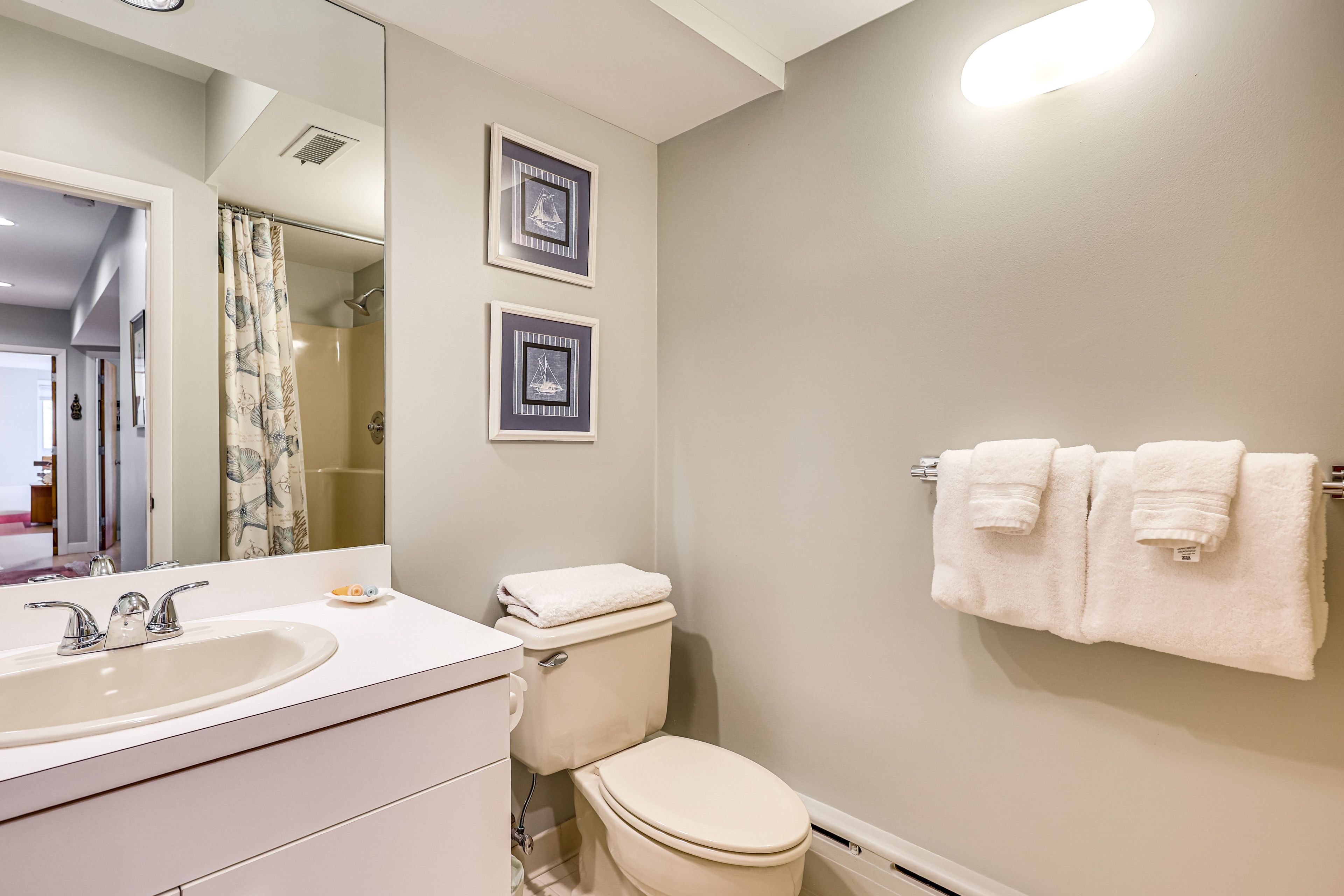 Full Bathroom | Basement