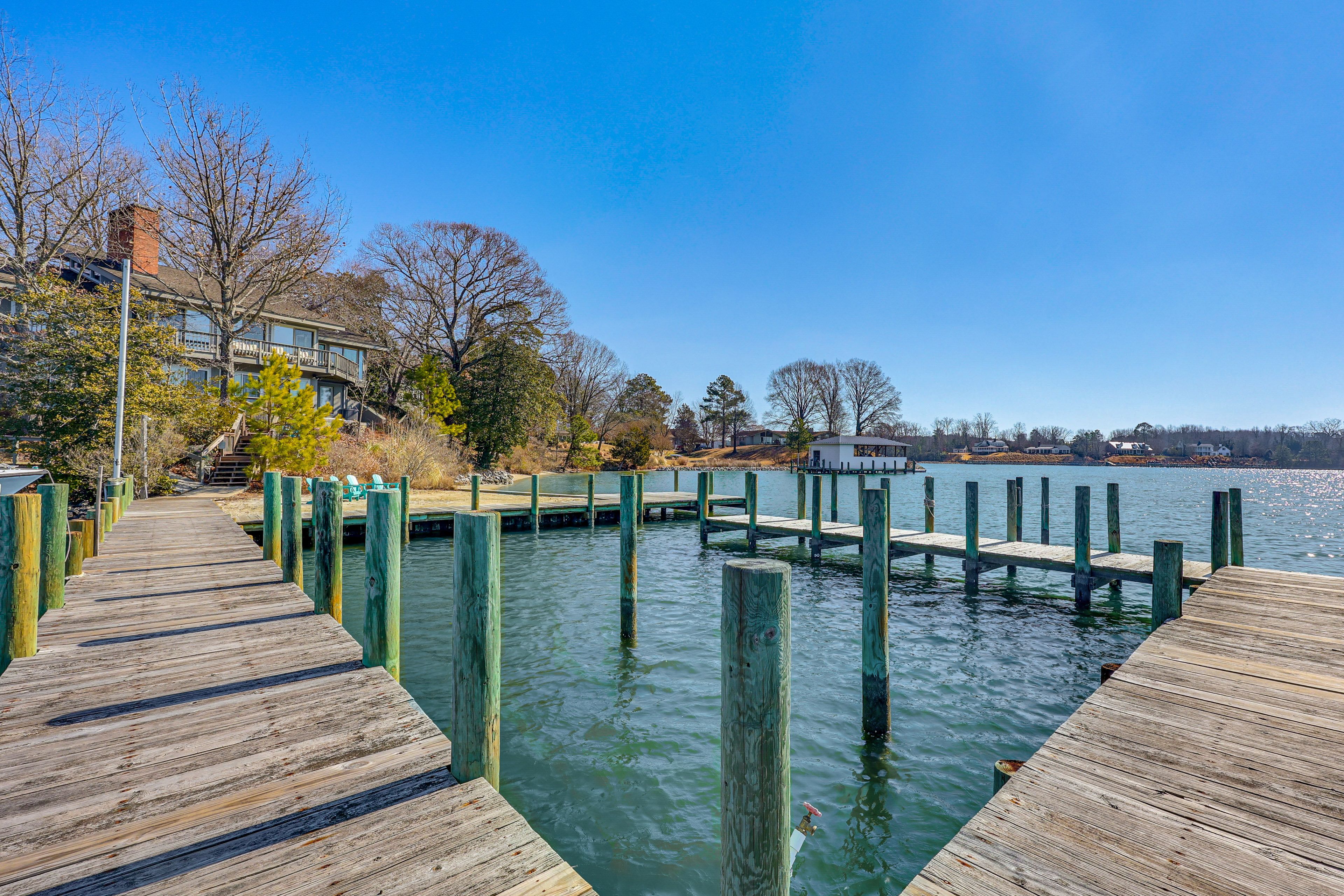 Deep Water Dock | Boat Slips 9'MLW