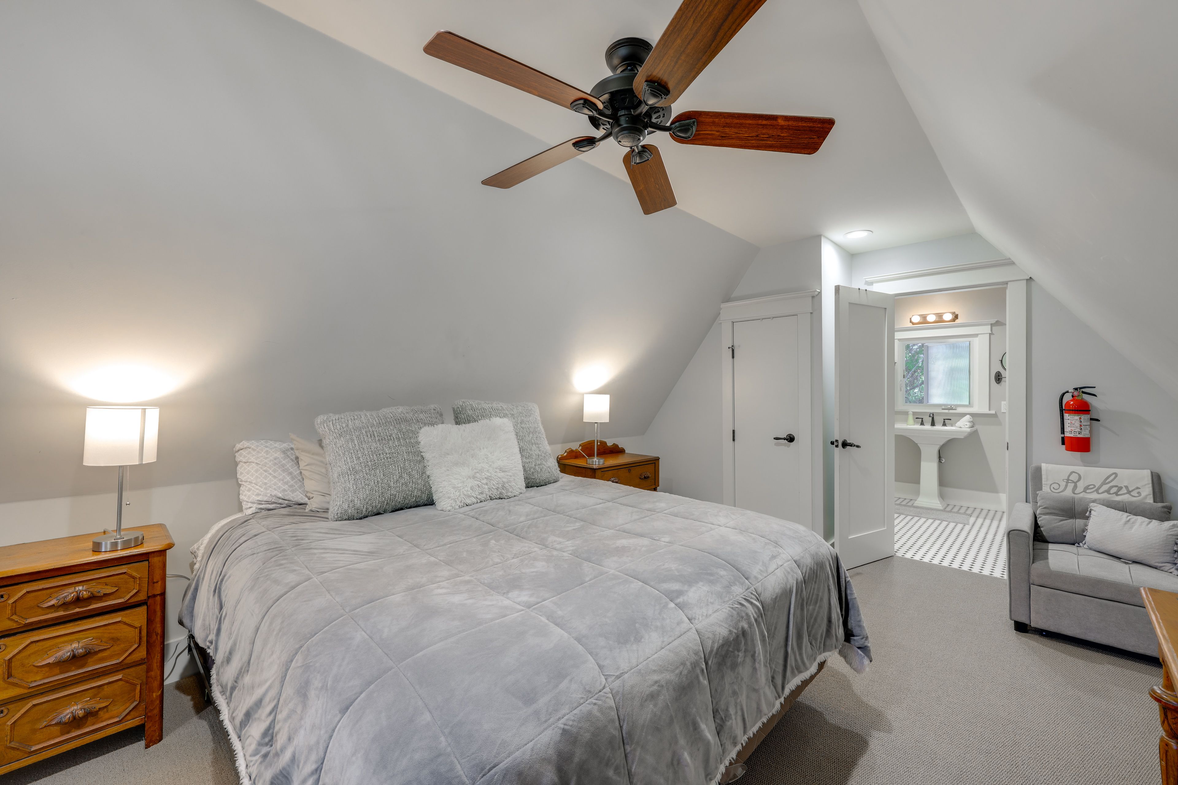 Bedroom 3 | Upper Level | King Bed