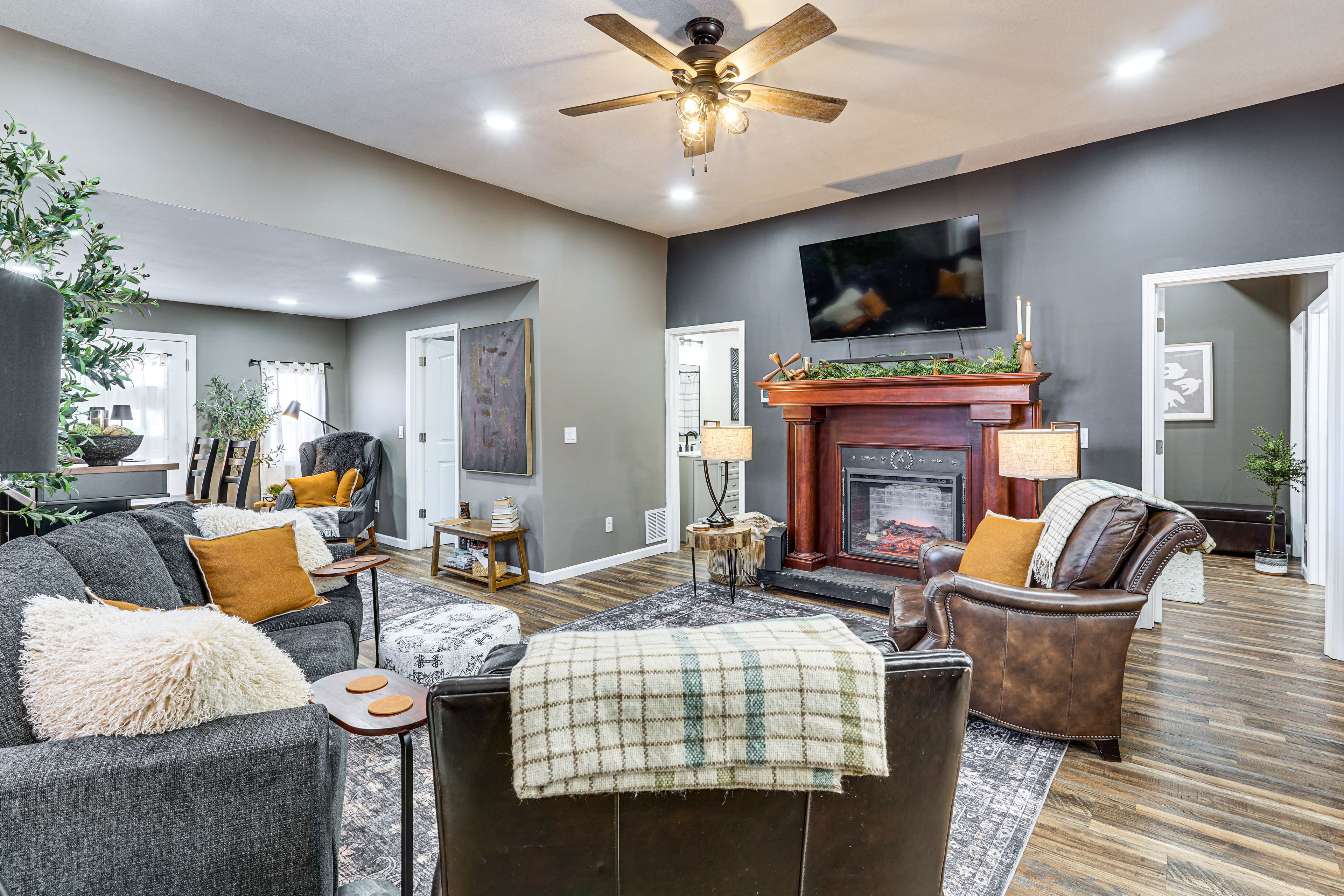 Living Room | Free WiFi | Central Heating & A/C