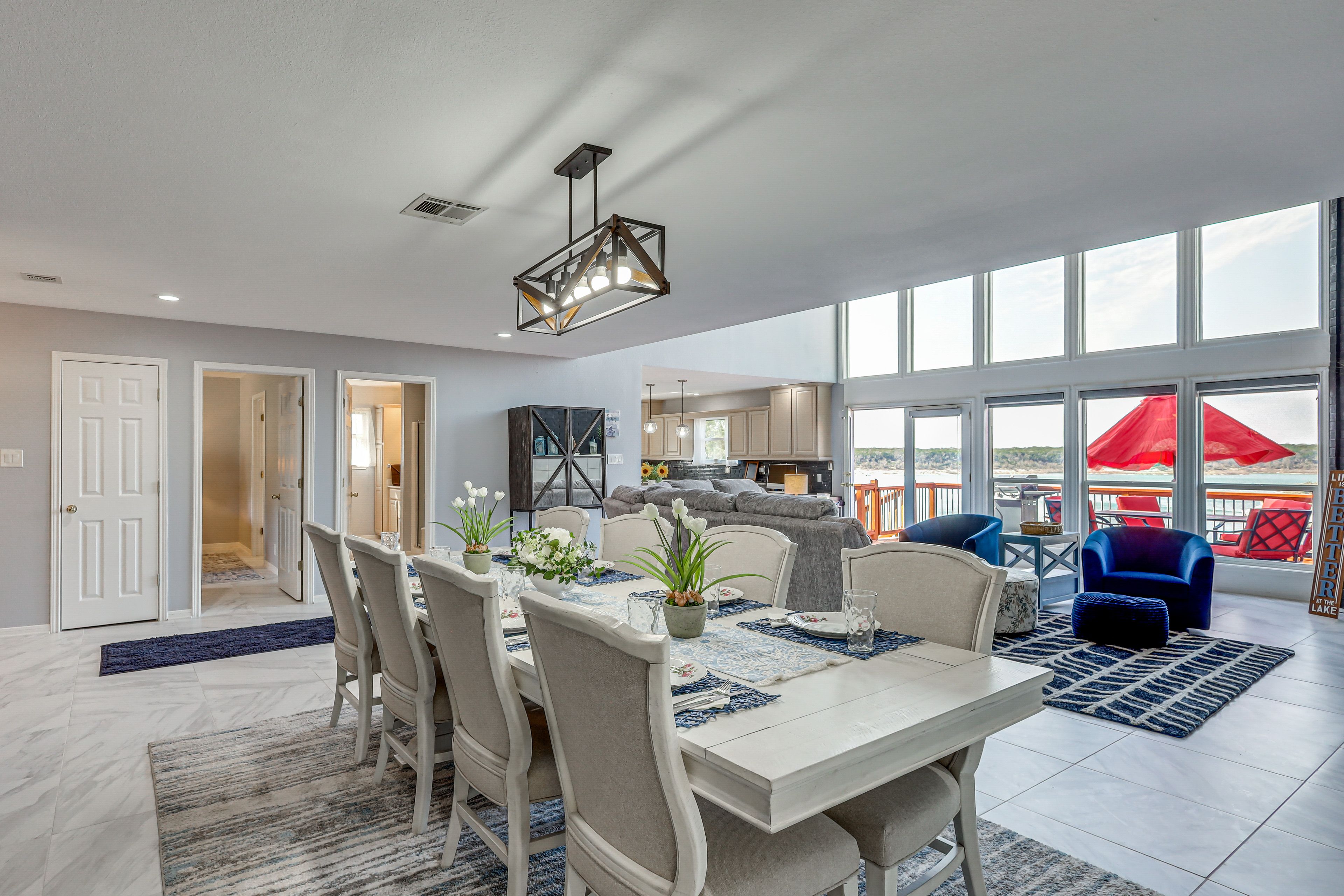 Dining Area | 1st Floor