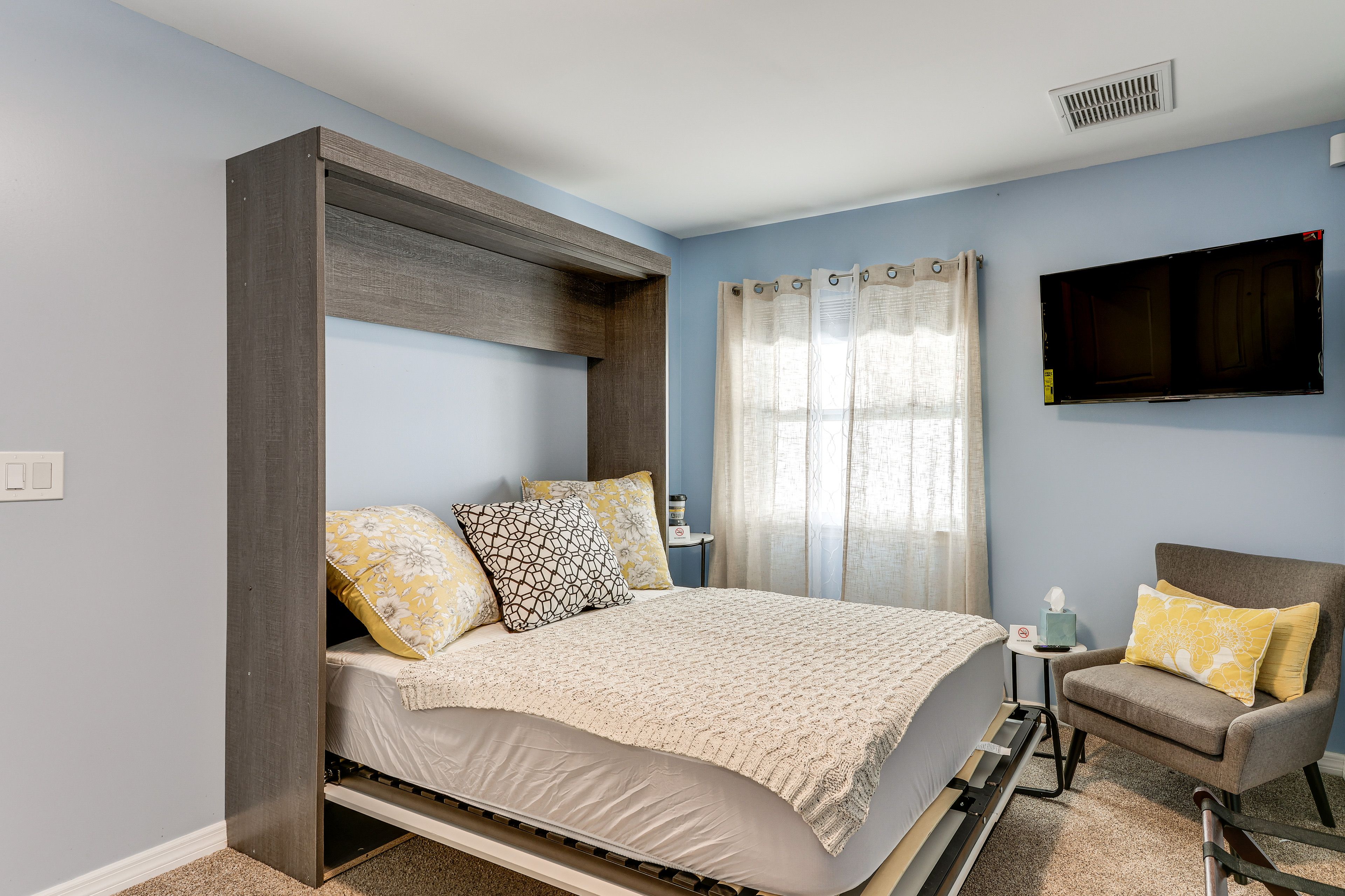 Bedroom 4 | Full Murphy Bed