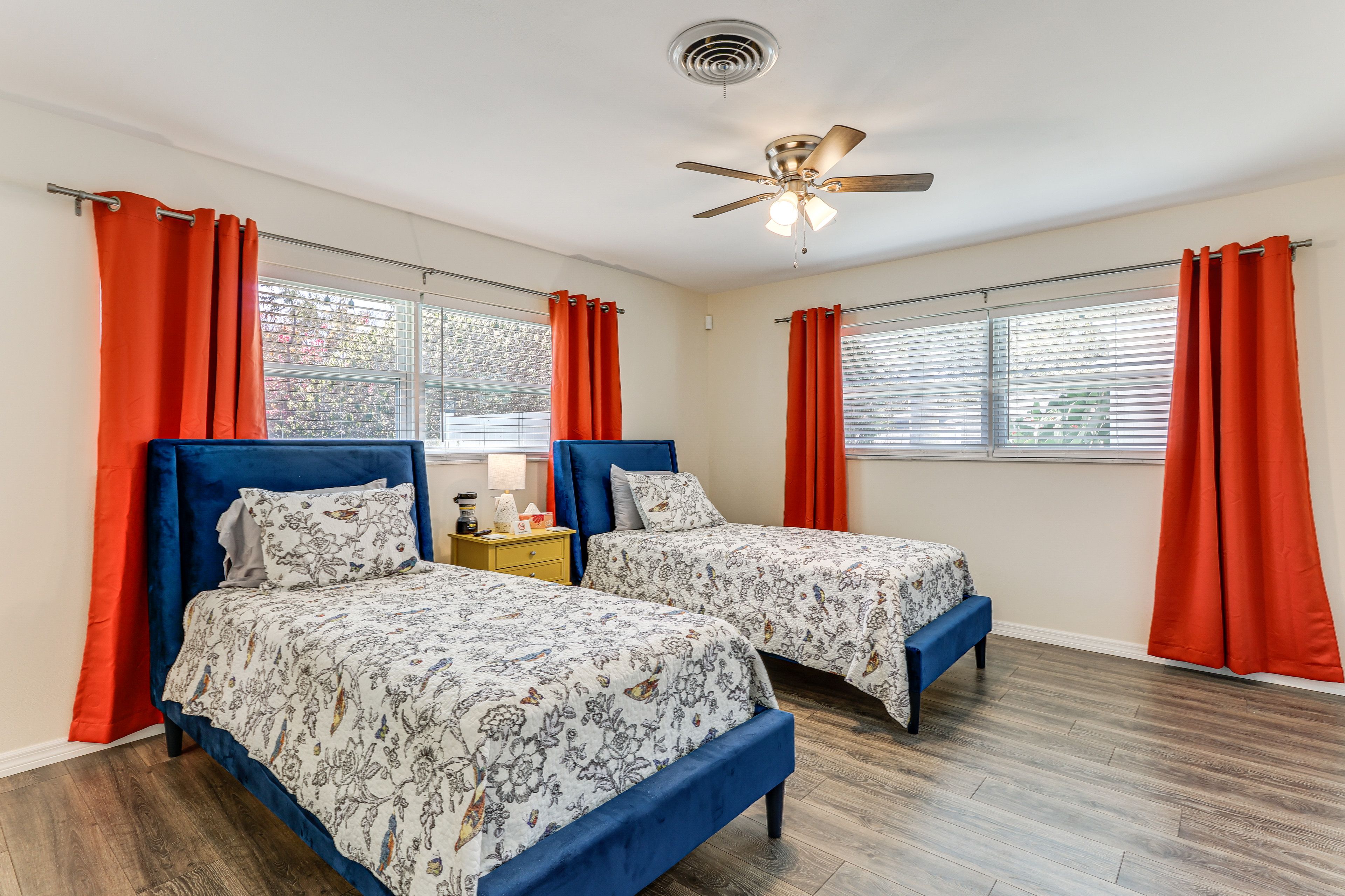 Bedroom 3 | 2 Twin Beds