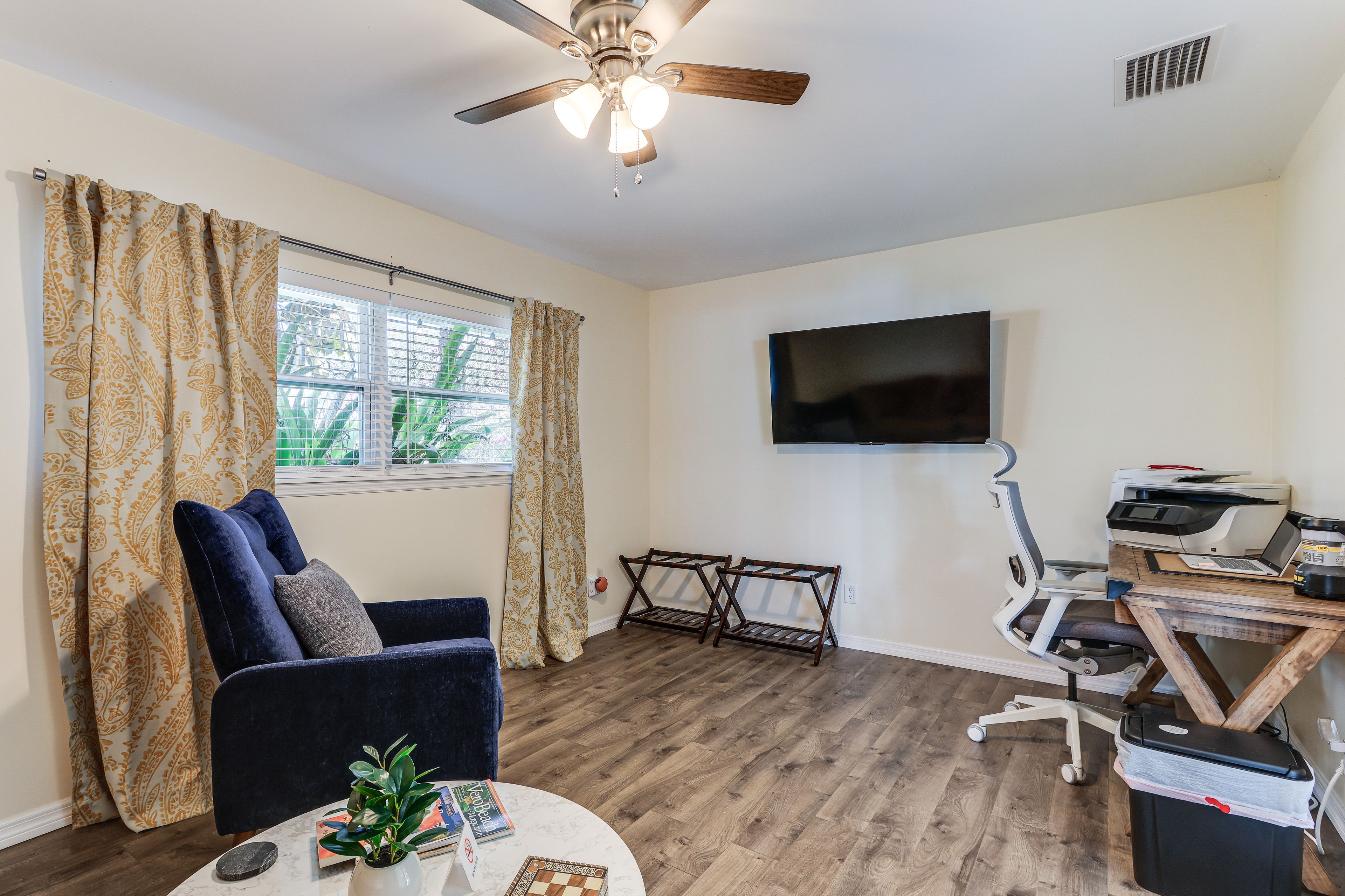 Office | Queen Sleeper Sofa