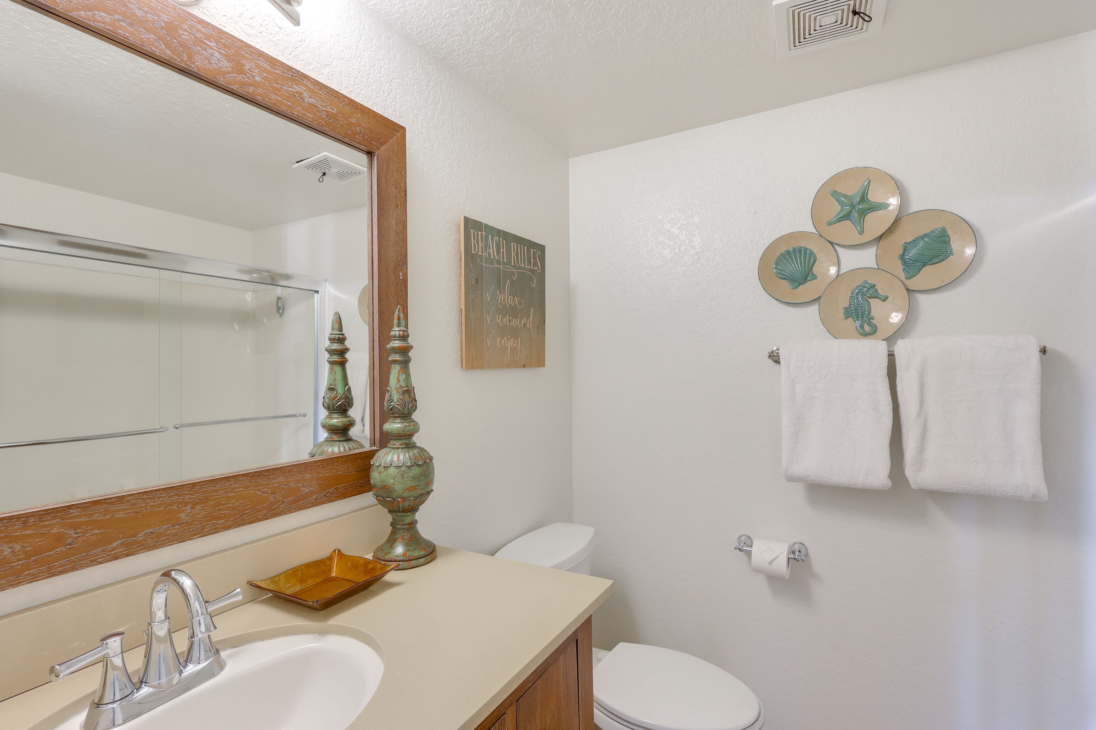 Bathroom | Lower Floor