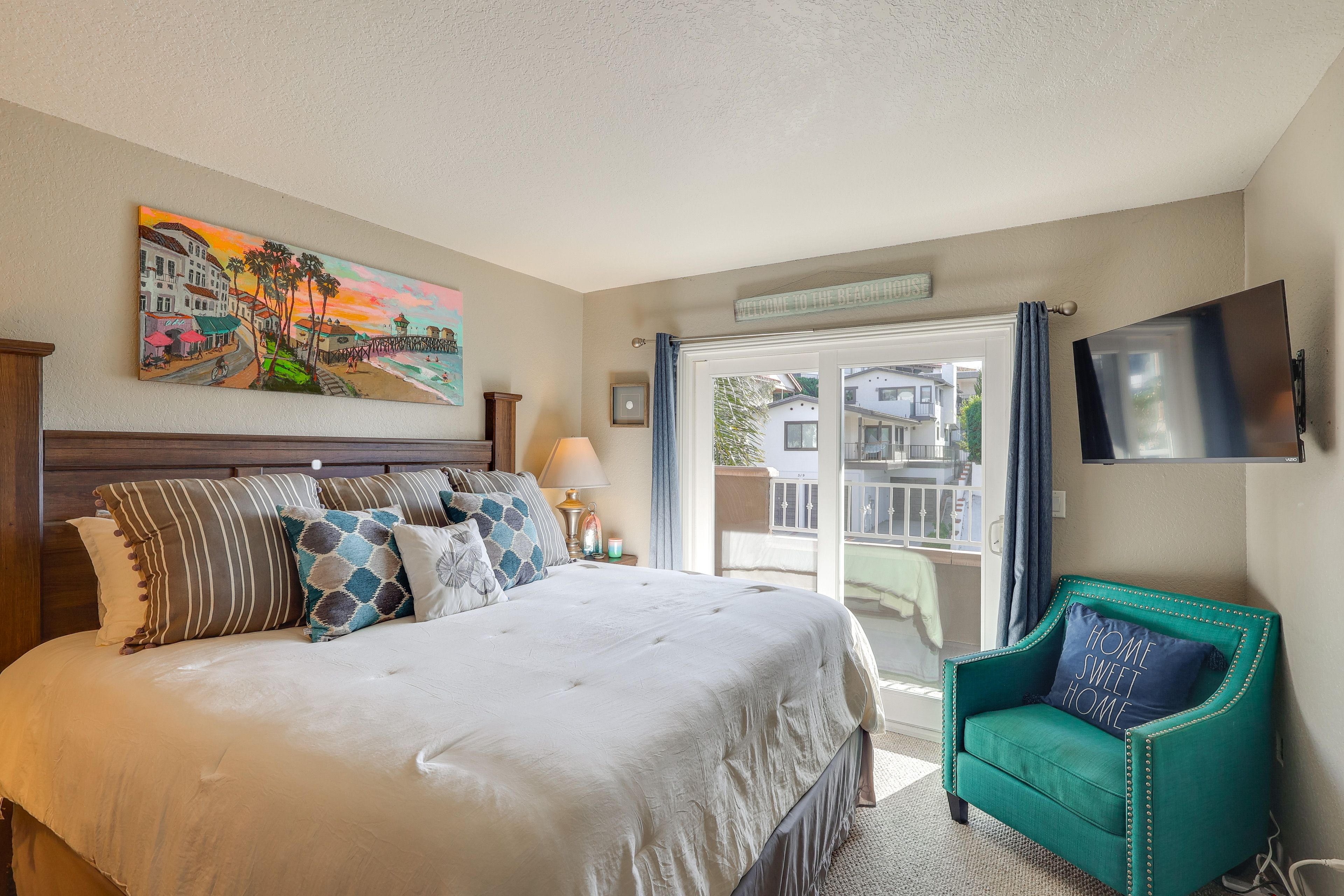 Bedroom 1 | King Bed | Lower Floor