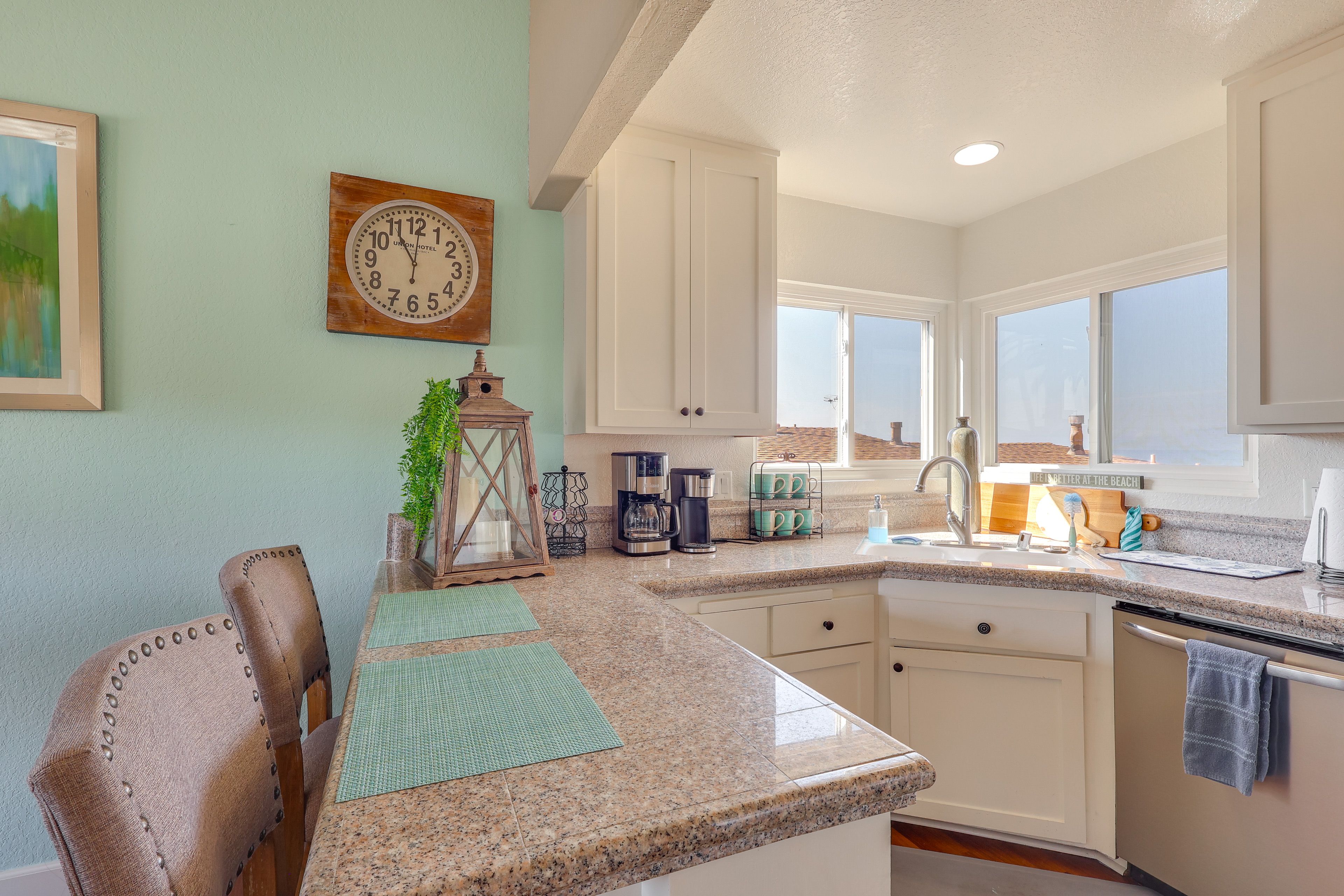 Kitchen | Main Floor