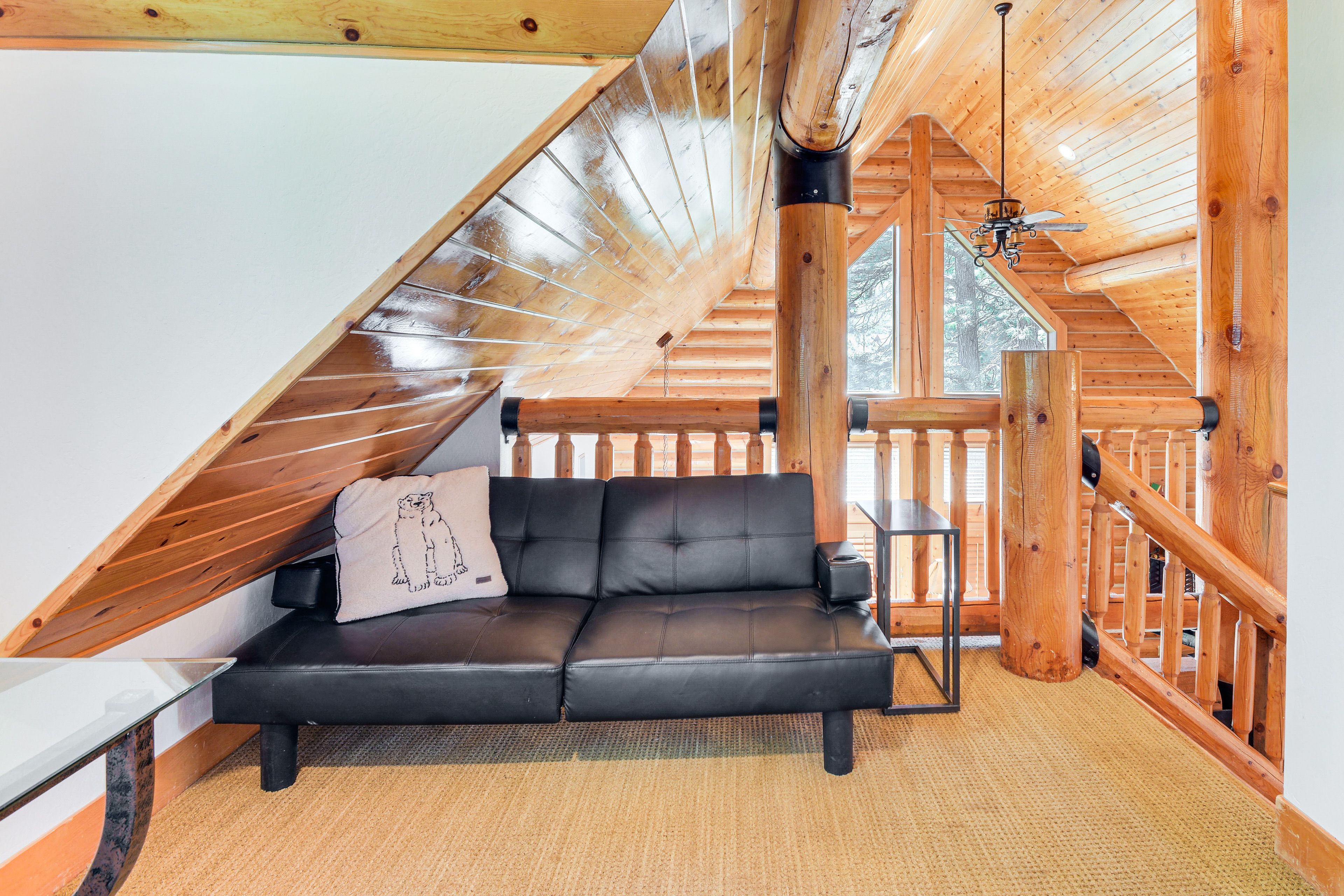 Loft | Futon | Level 2