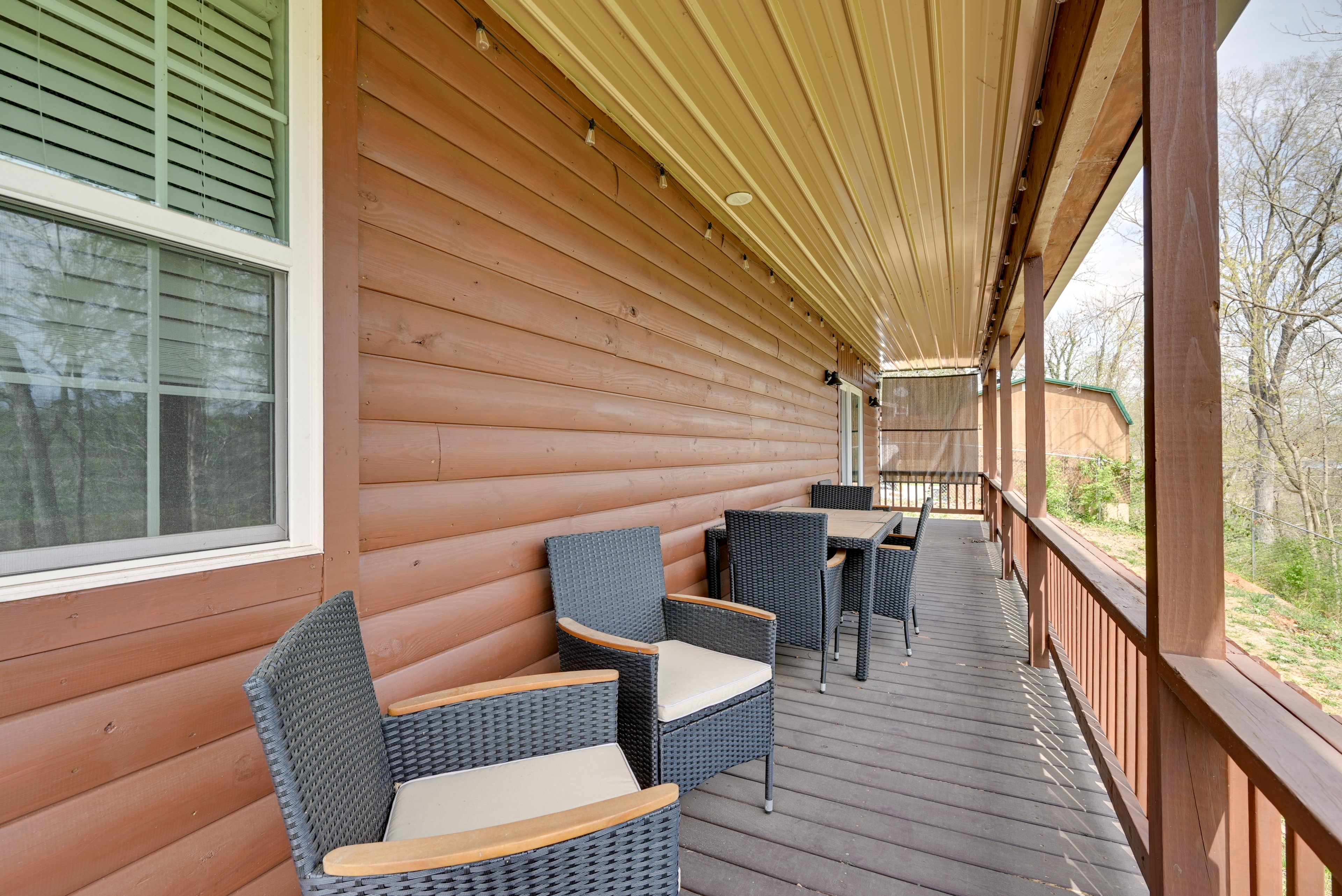 Somerset Vacation Rental | 2BR | 1BA | 800 Sq Ft | 4 Steps to Enter