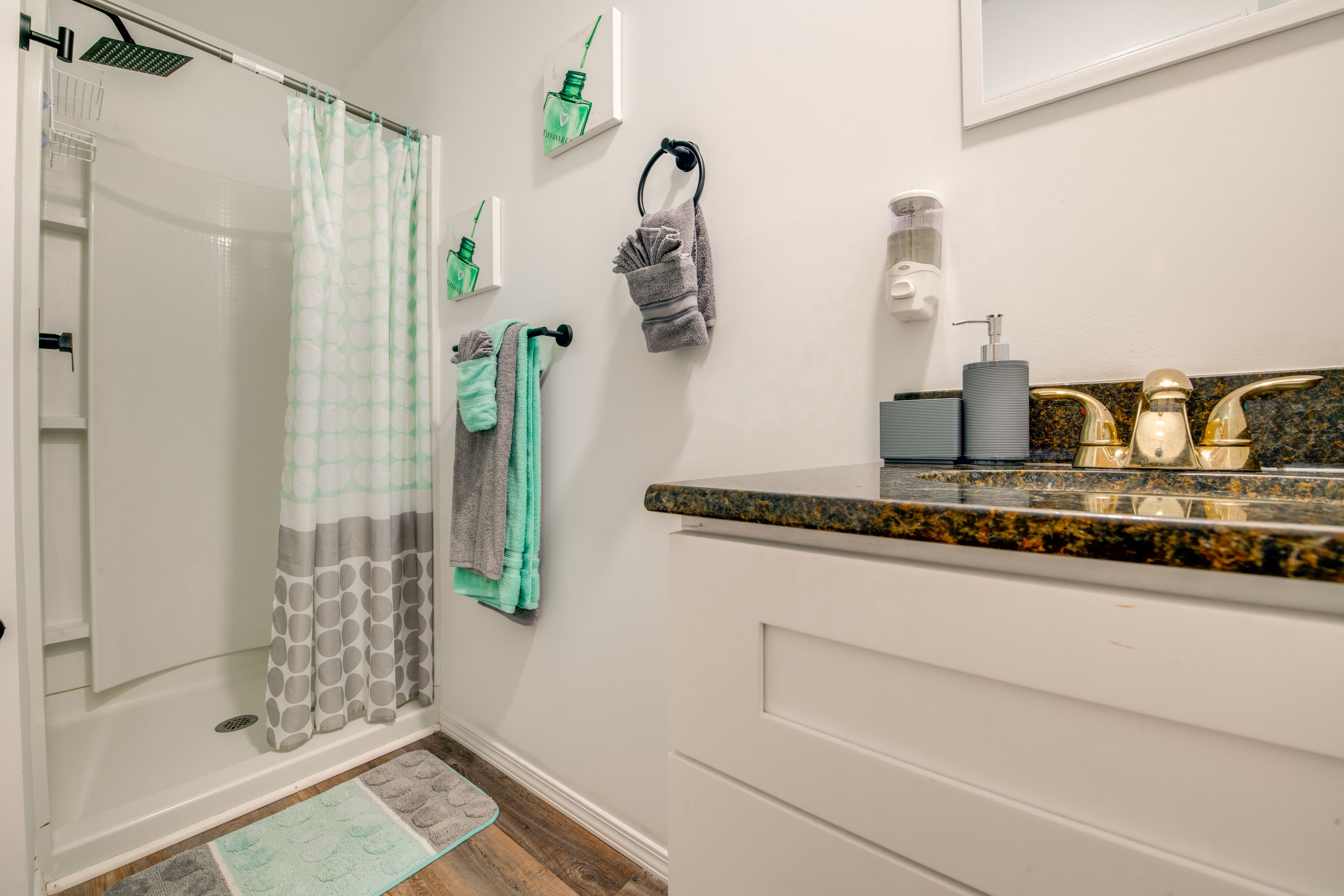 Bathroom | Towels Provided