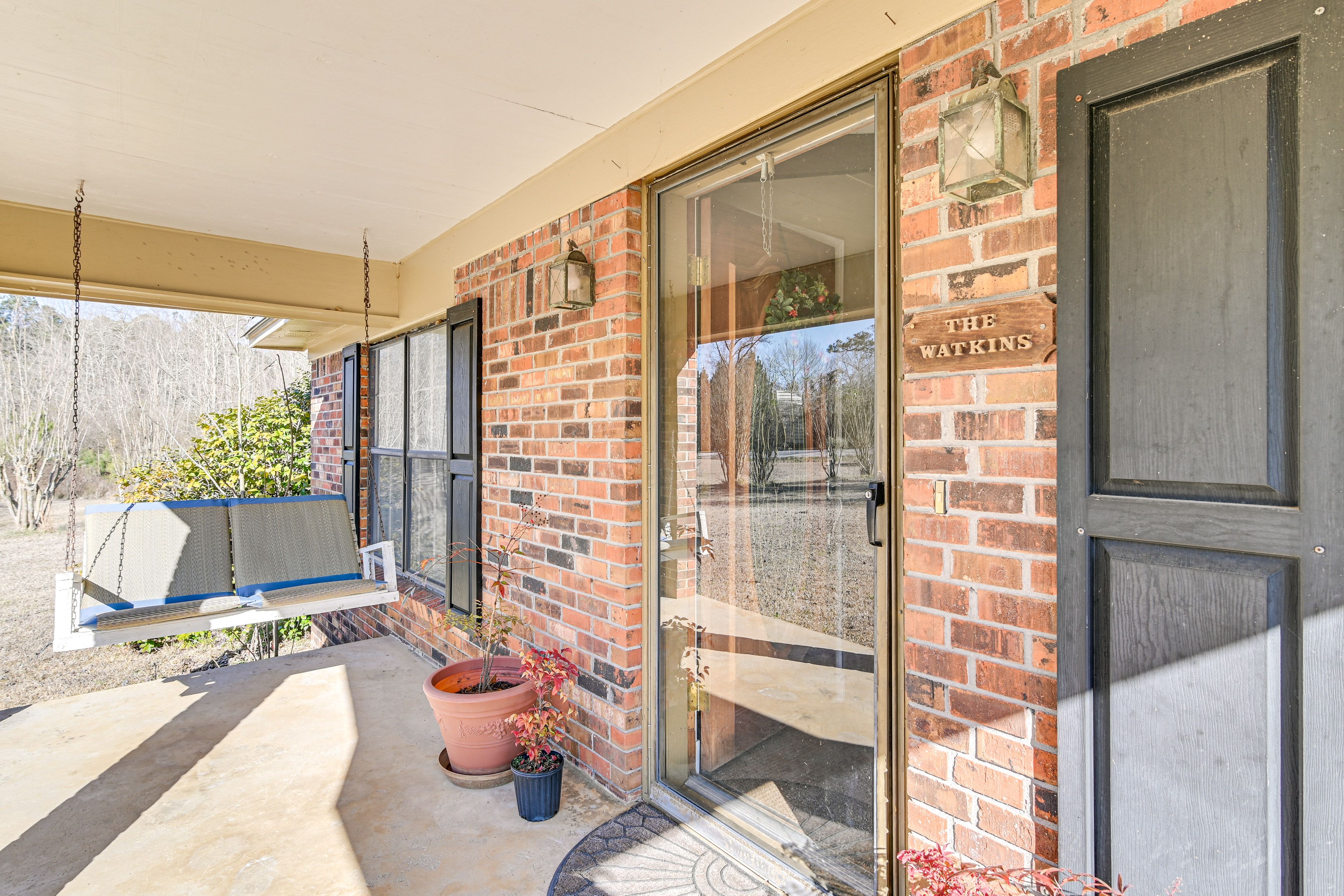 Front Porch | Single-Story Home