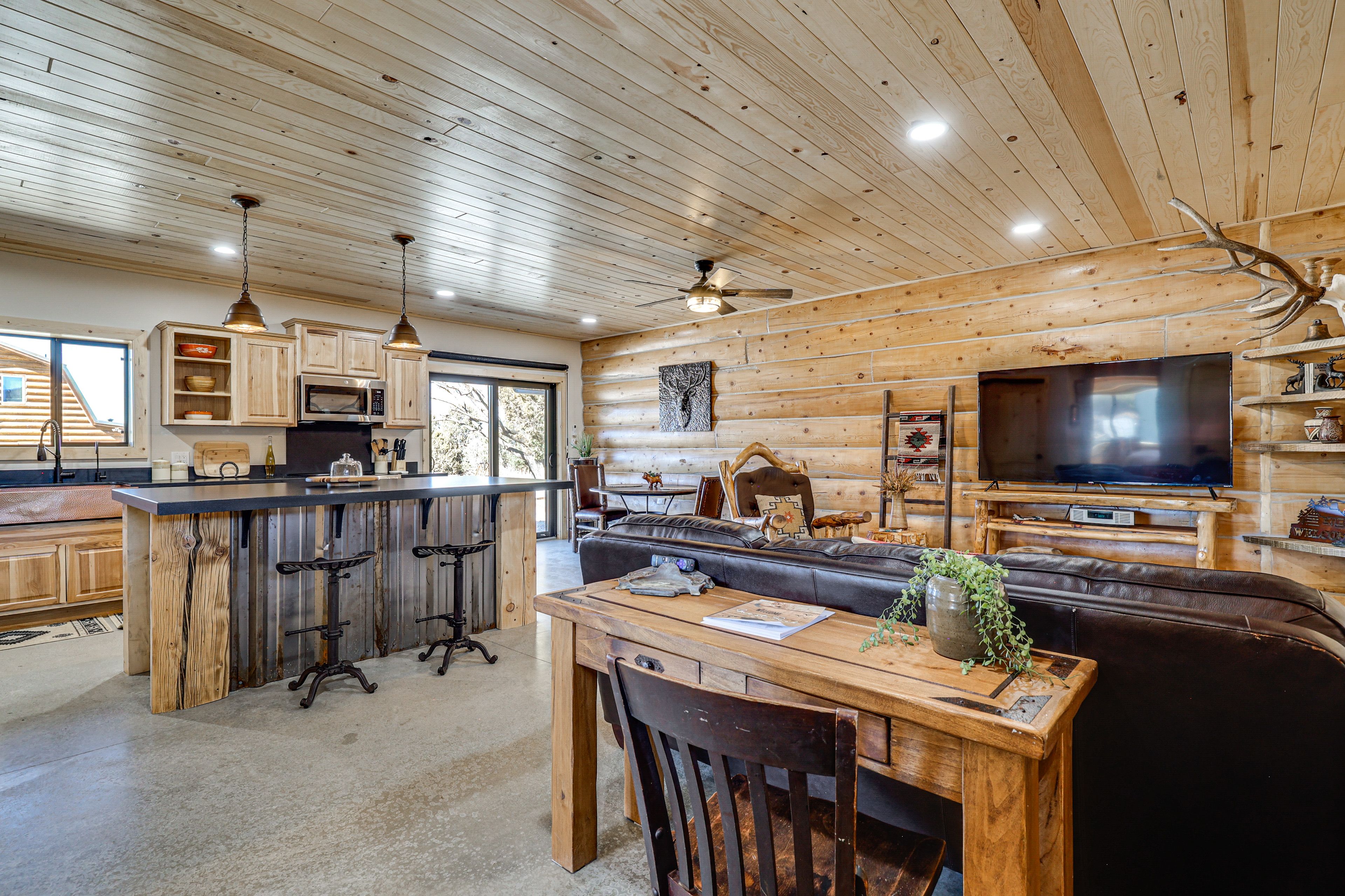 Cabin Interior | Single-Story | Free WiFi