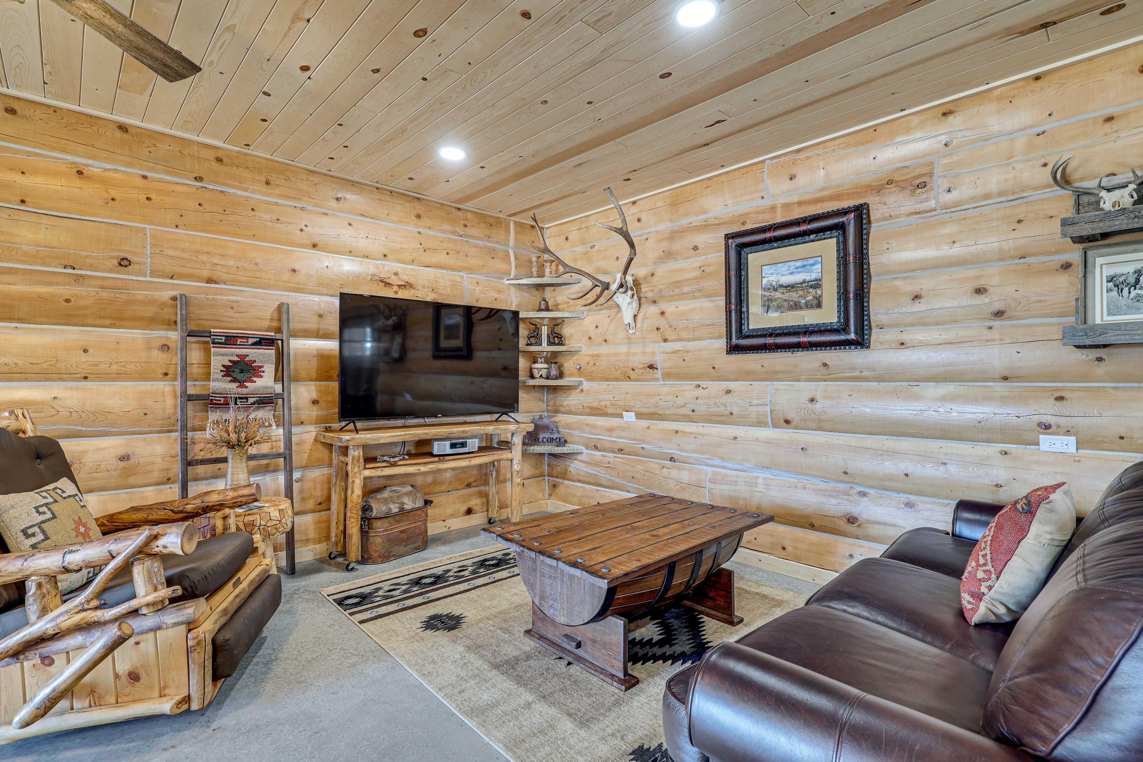 Living Area | Smart TV | Central A/C