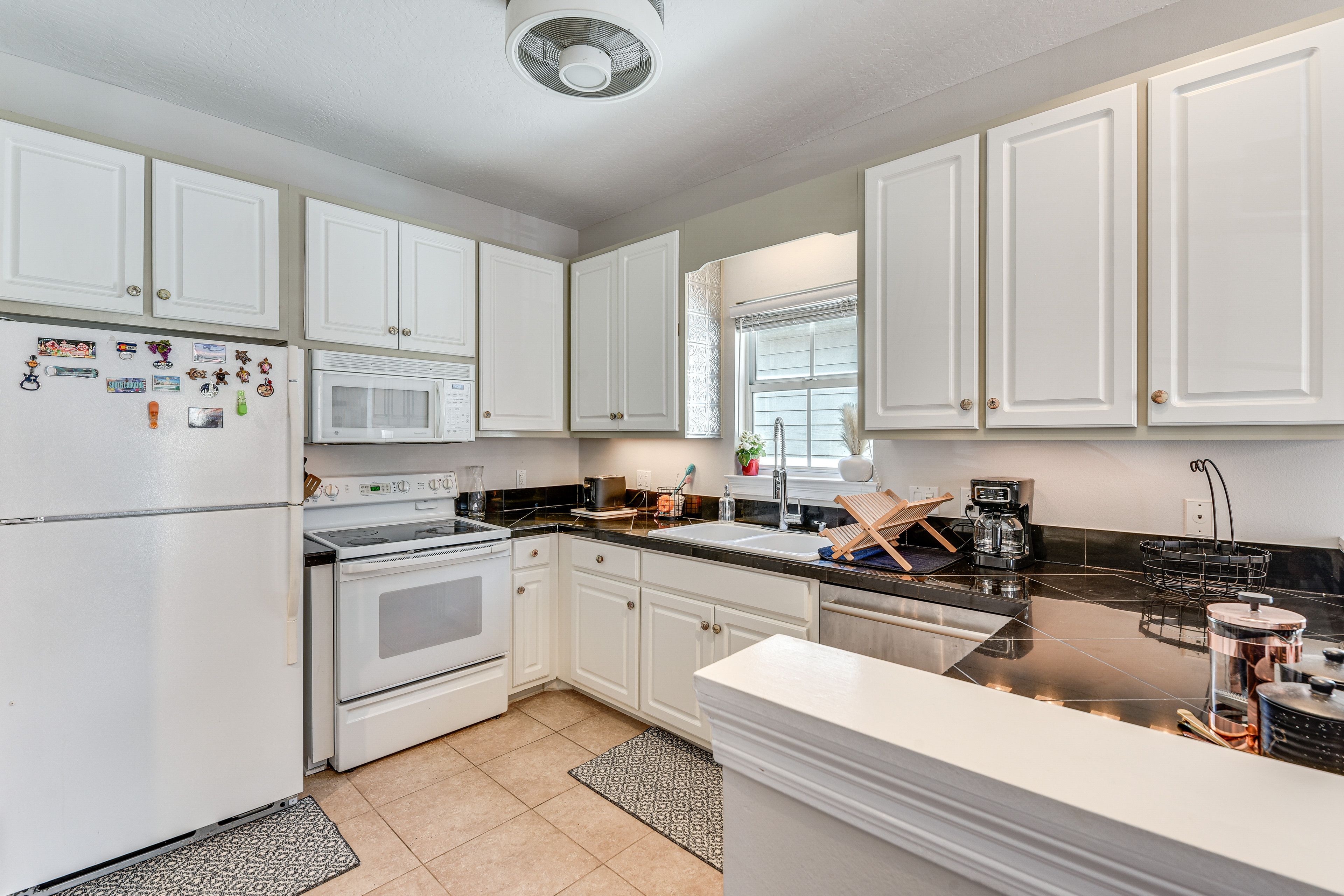 Kitchen | Dishwasher | 2nd Floor