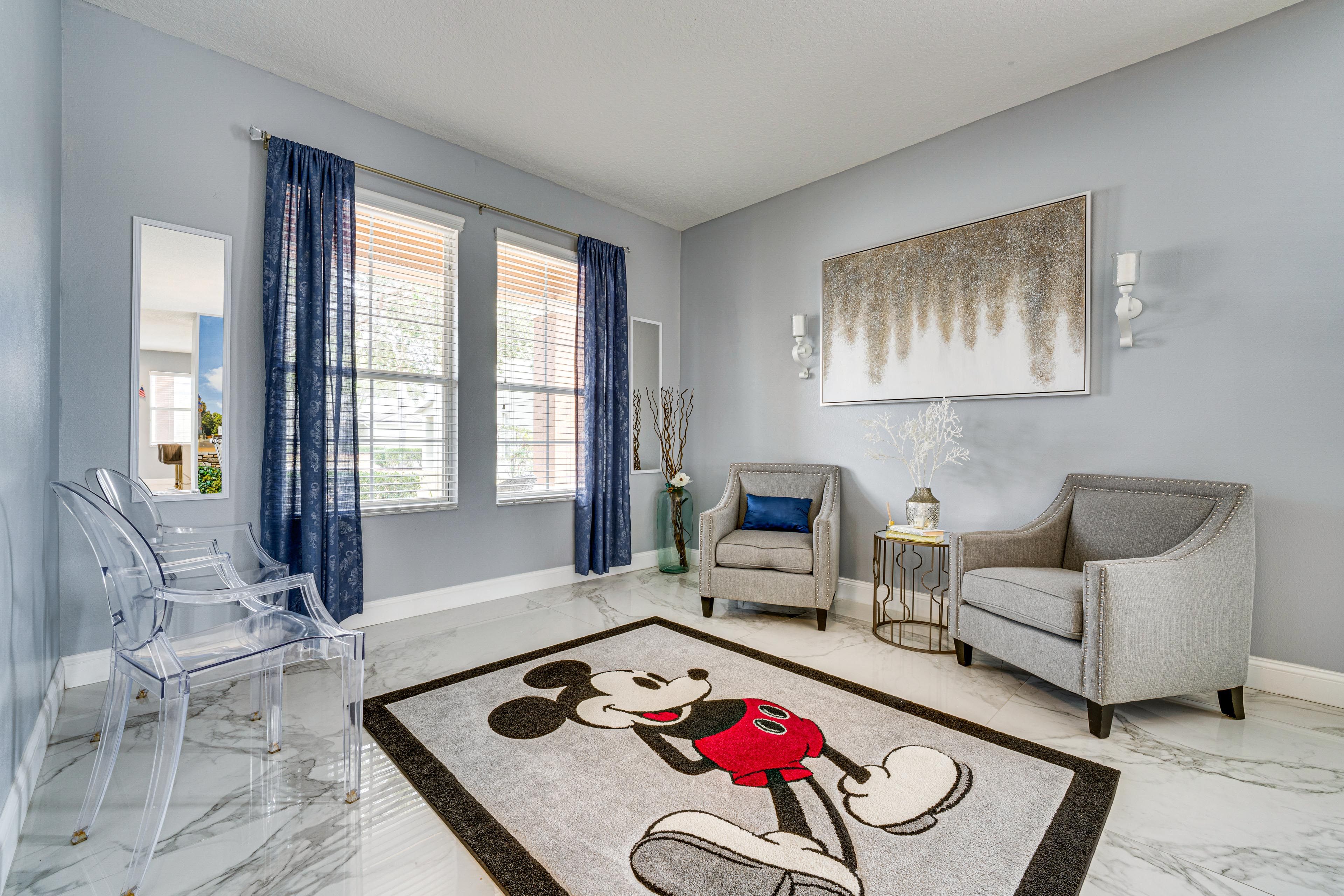 Sitting Room | 1st Floor