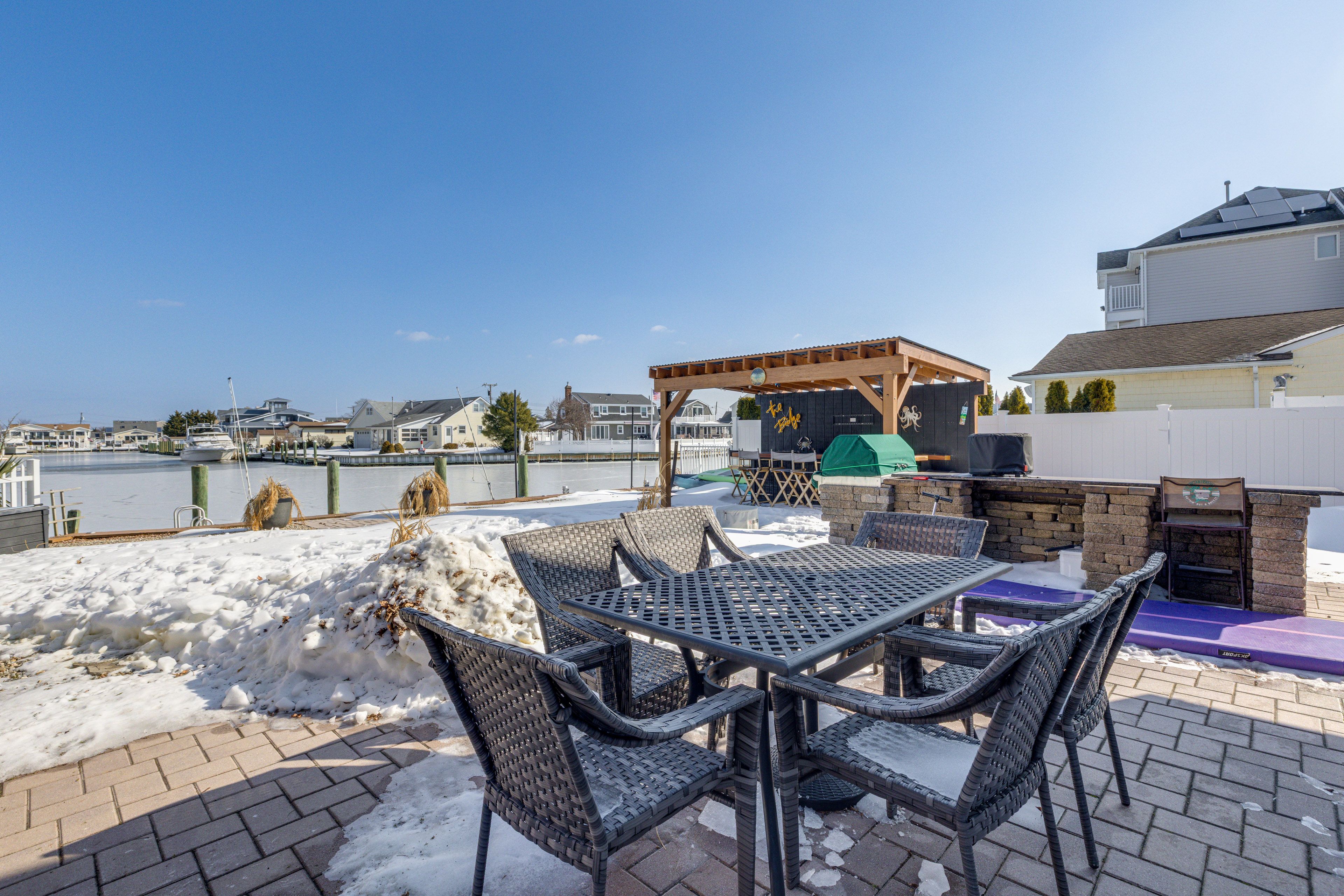 Patio | Outdoor Dining Set | Outdoor Bar