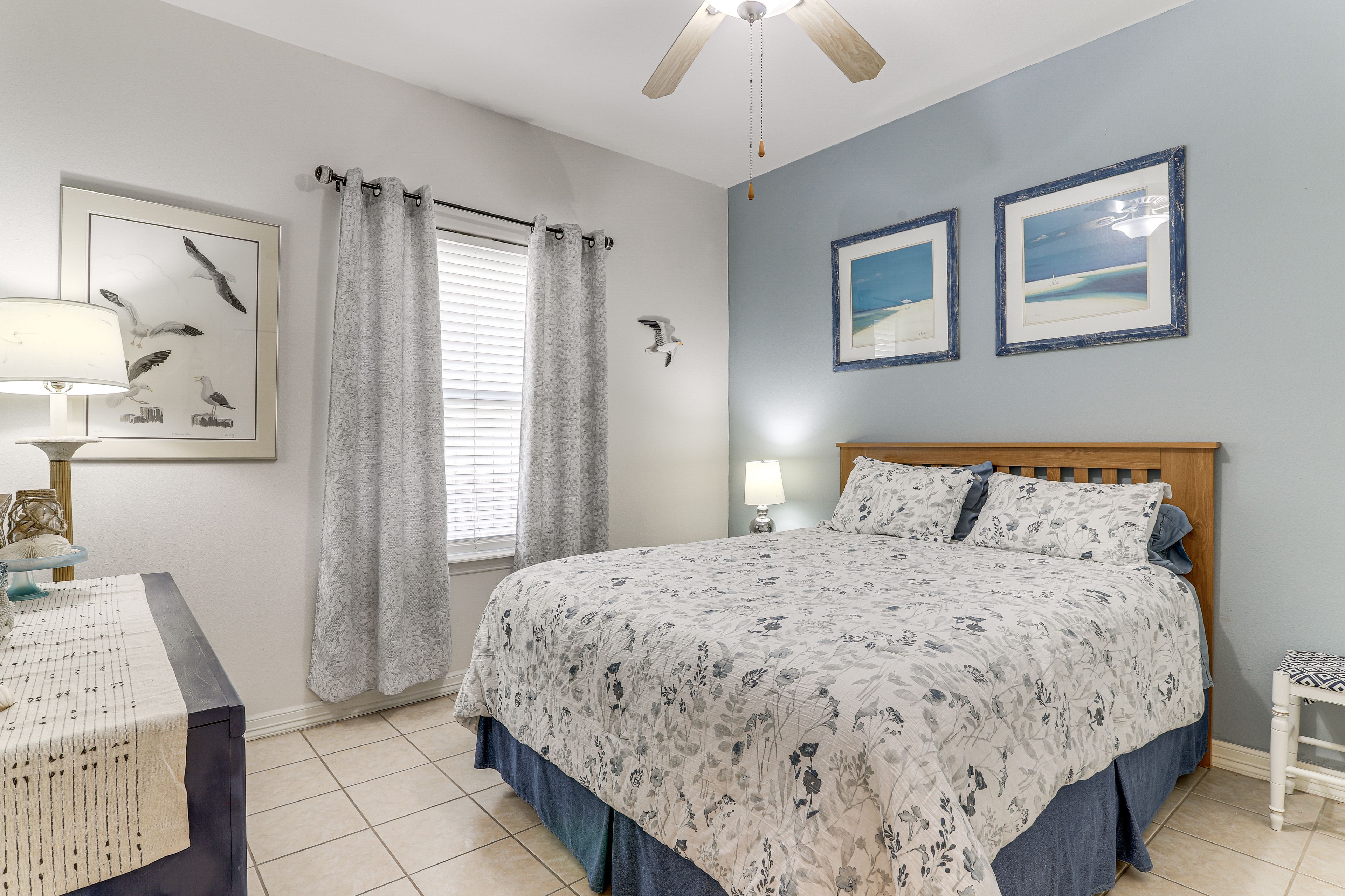 Bedroom 2 | Queen Bed