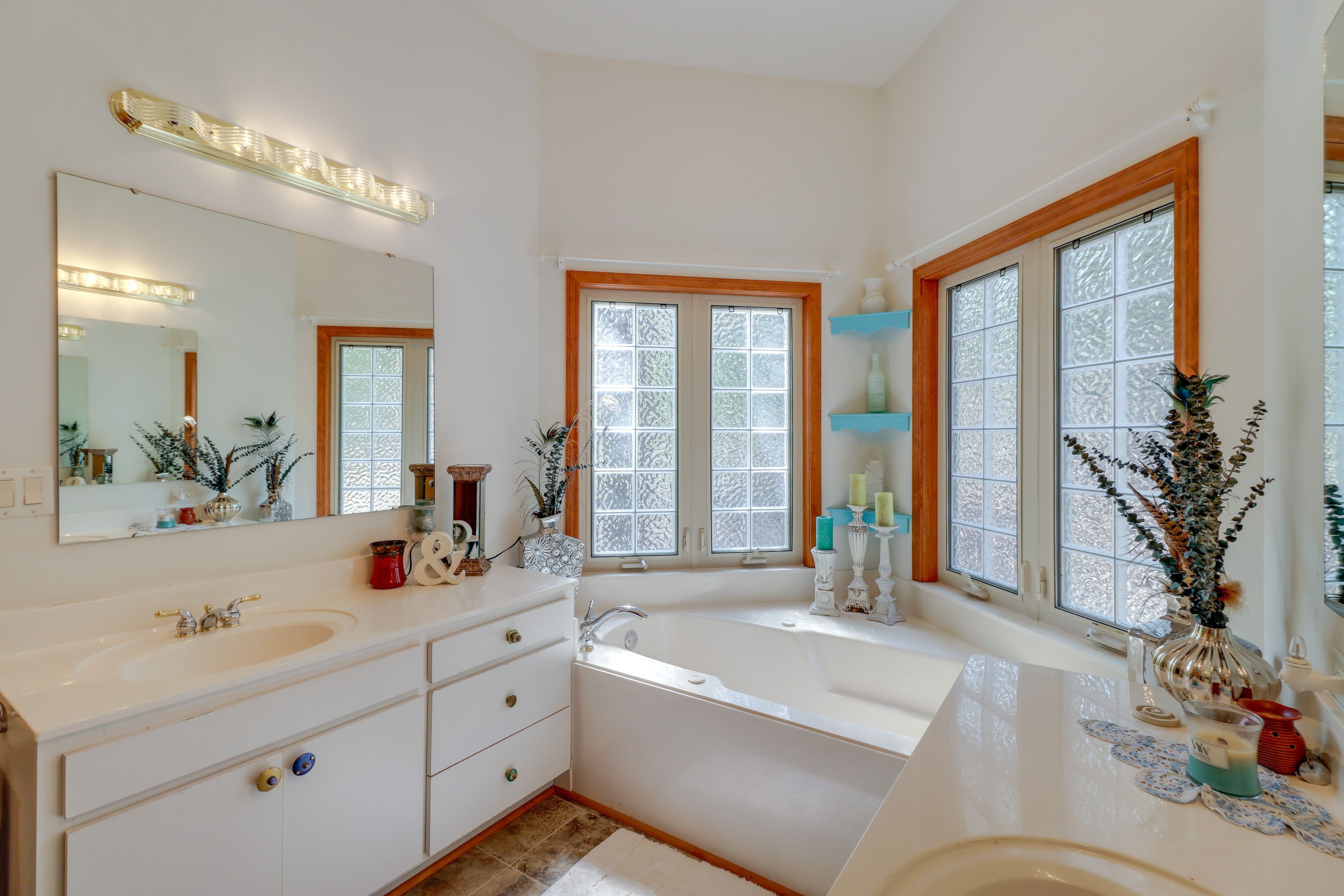 Bathroom | 1st Floor