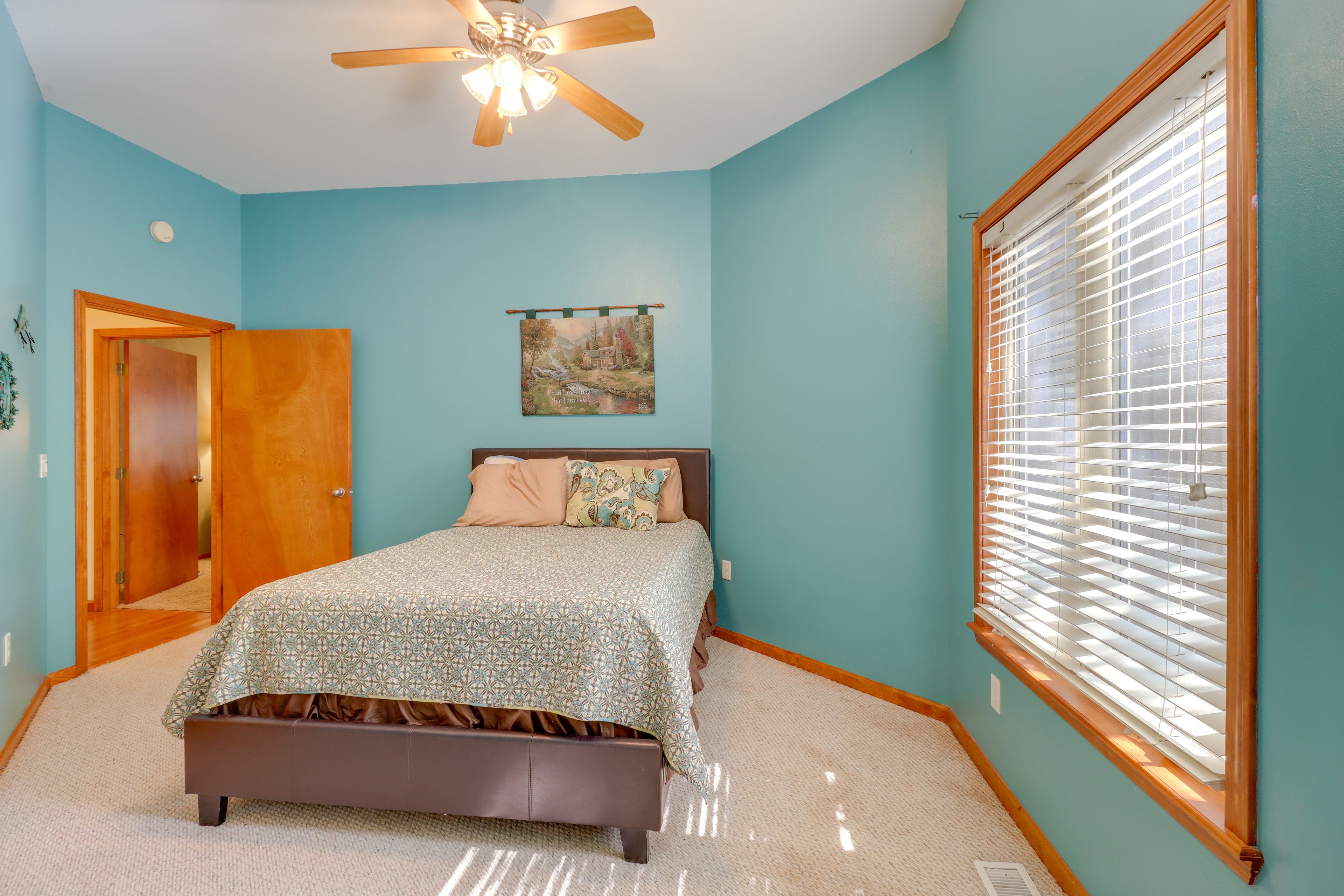 Bedroom 3 | Queen Bed | 1st Floor