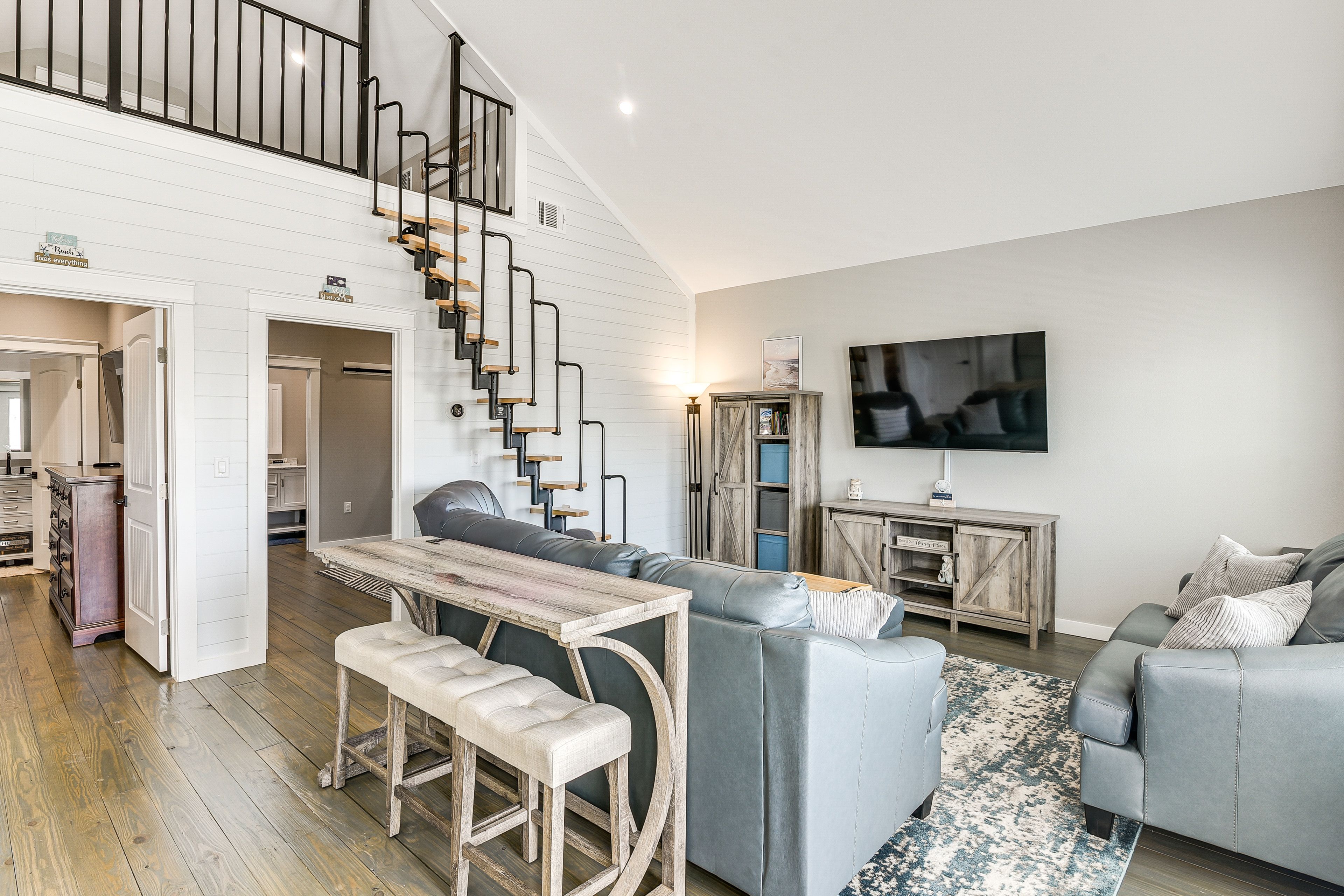 Living Area | Board Games | Main Floor
