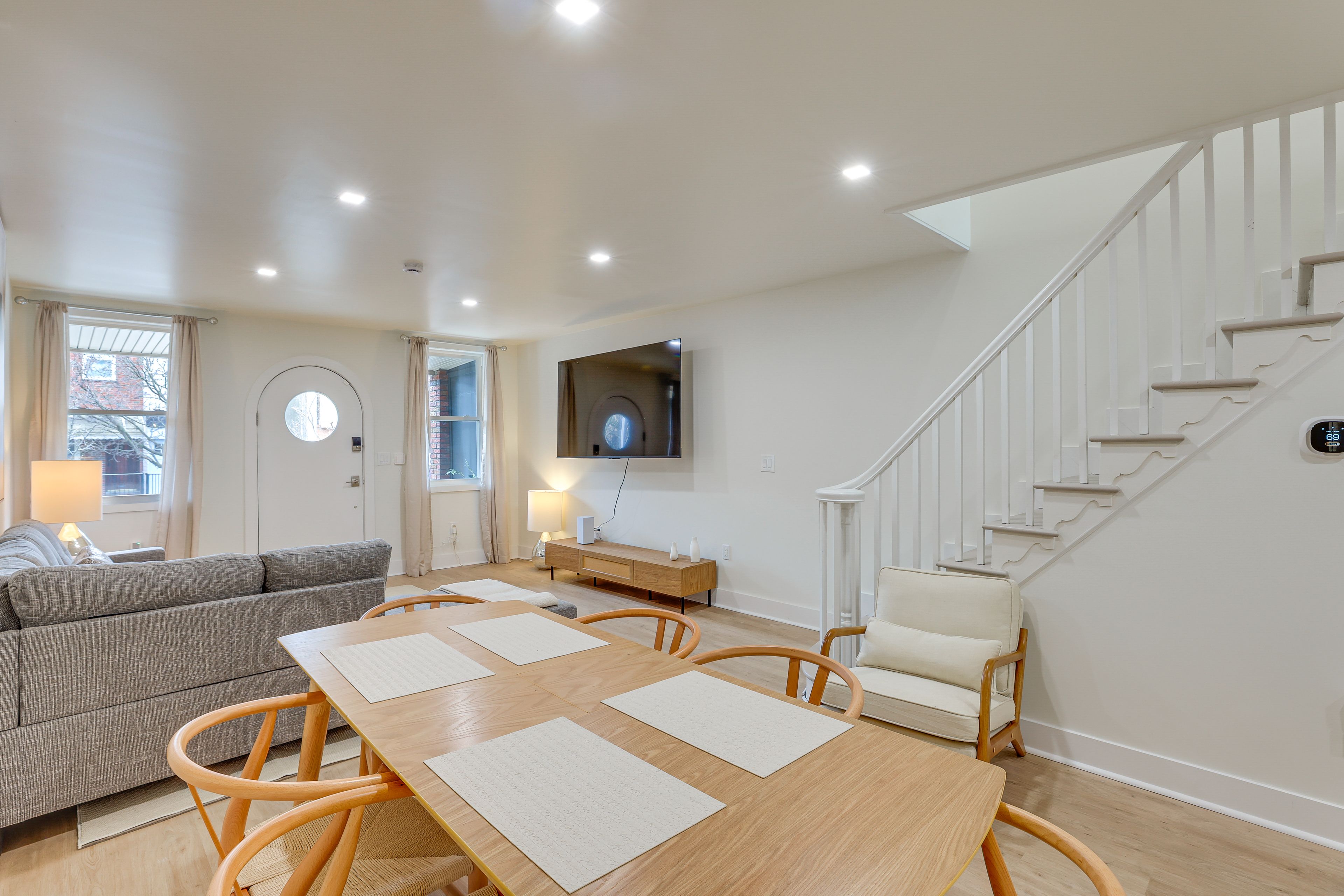 Dining Area | 1st Floor
