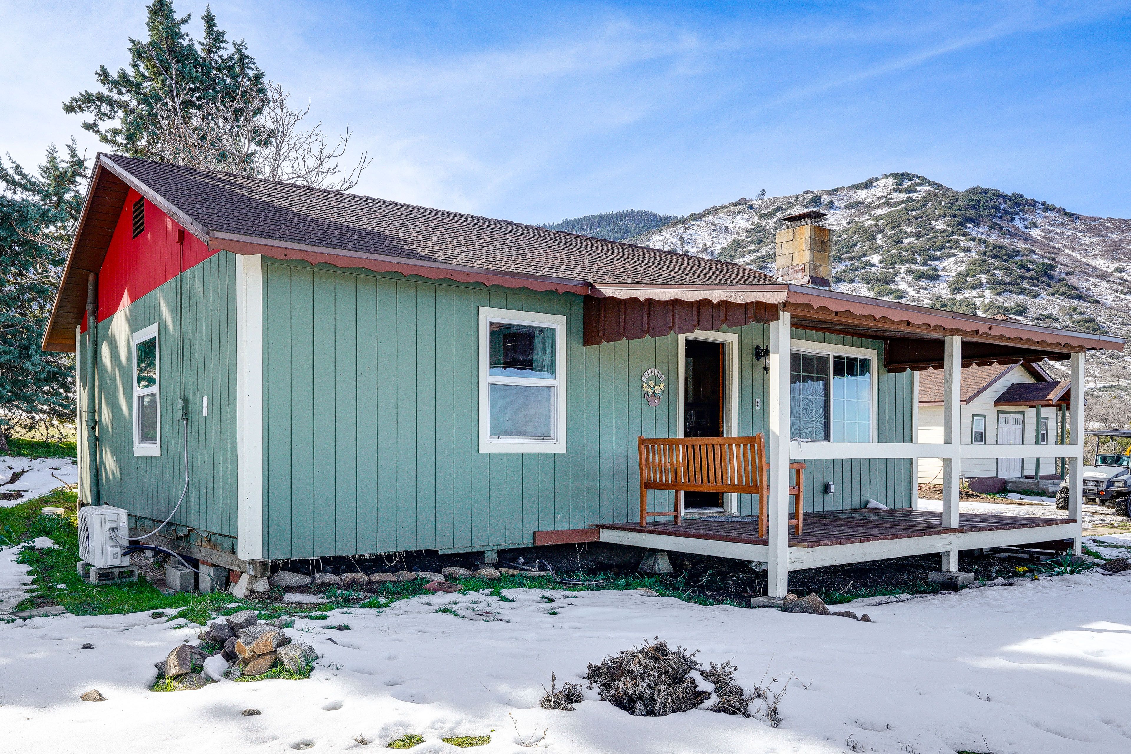 Tehachapi Vacation Rental | 1BR | 1BA | 800 Sq Ft