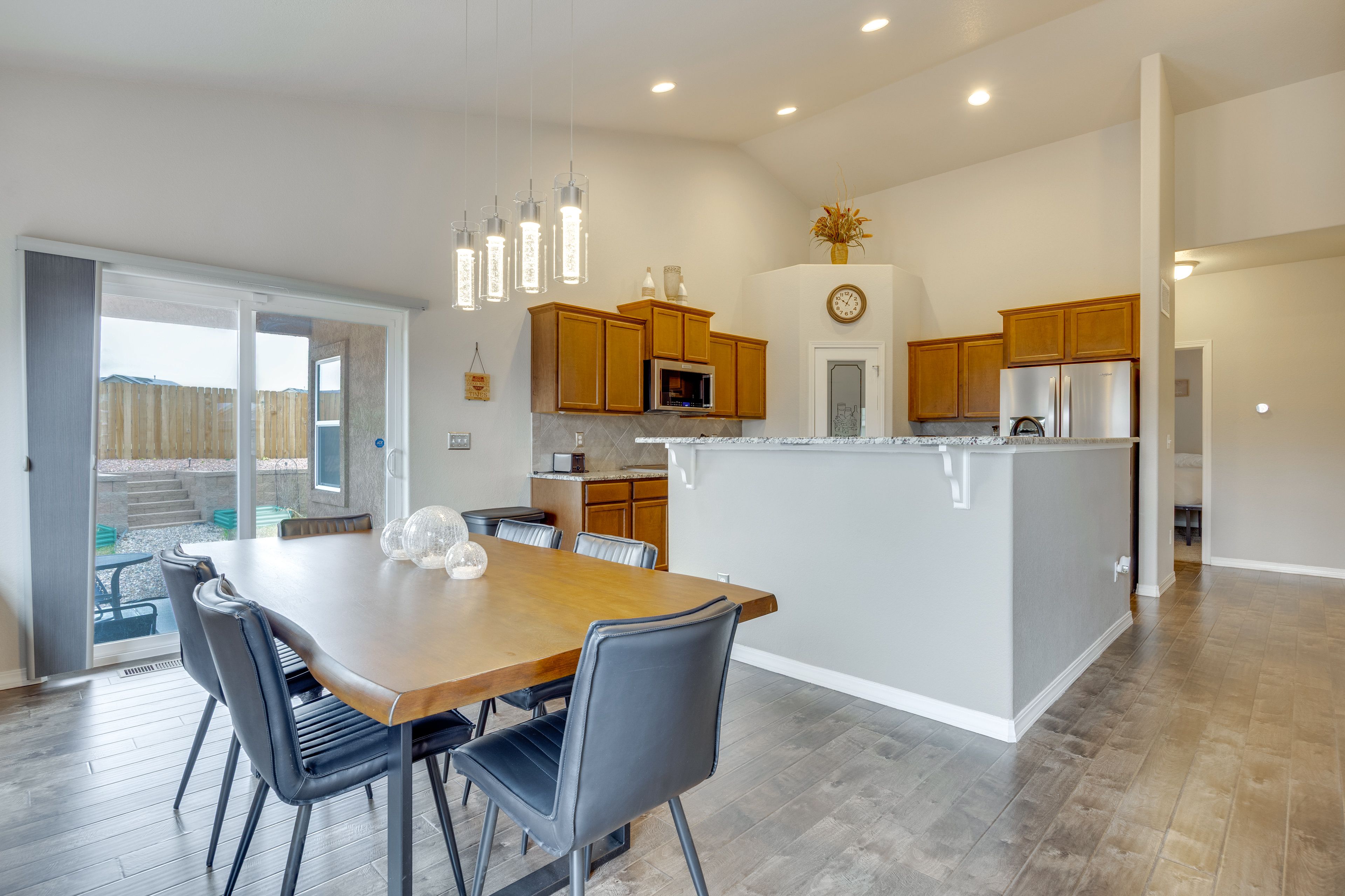 Kitchen & Dining Area | Main Level