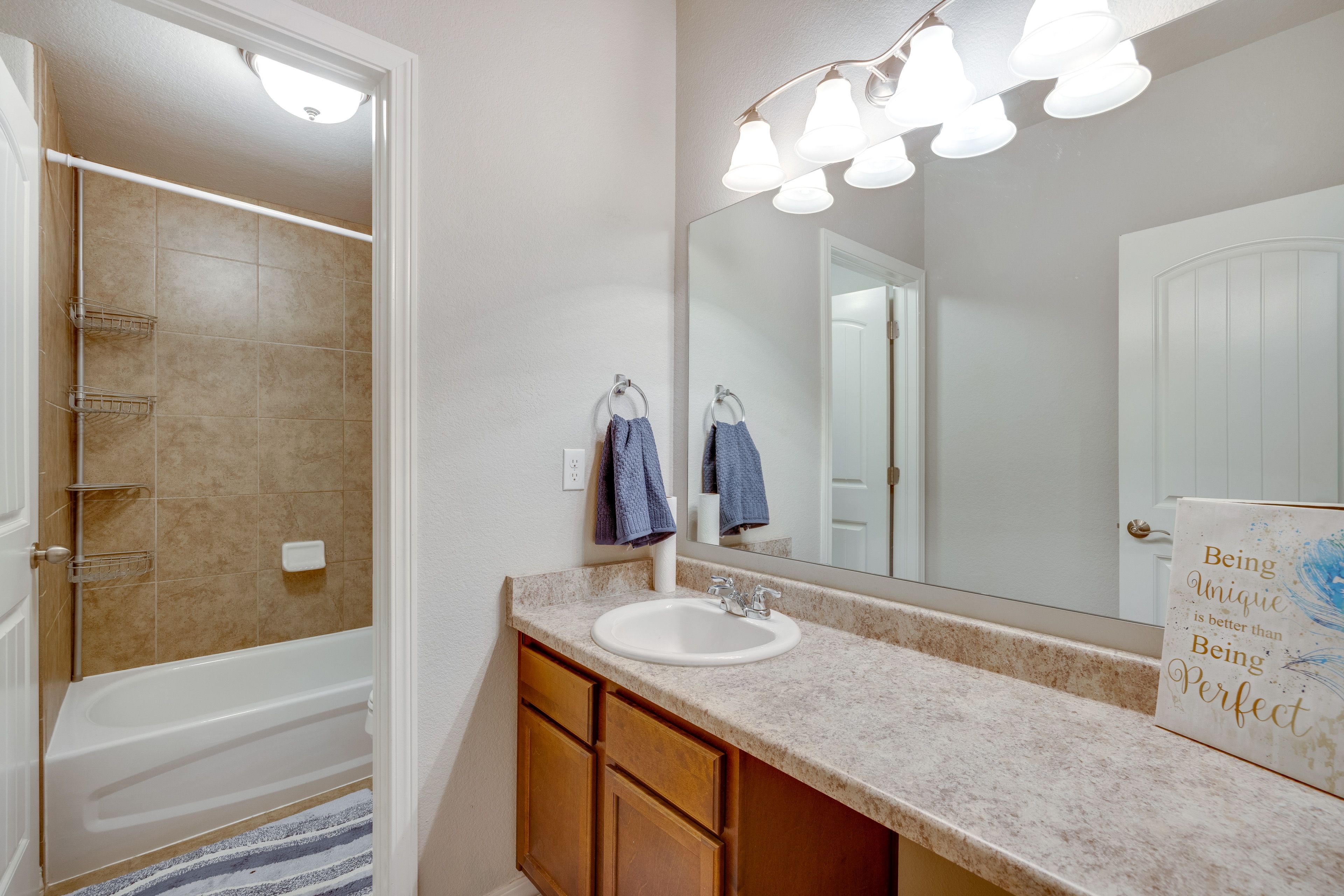 Full Bathroom | Lower Level