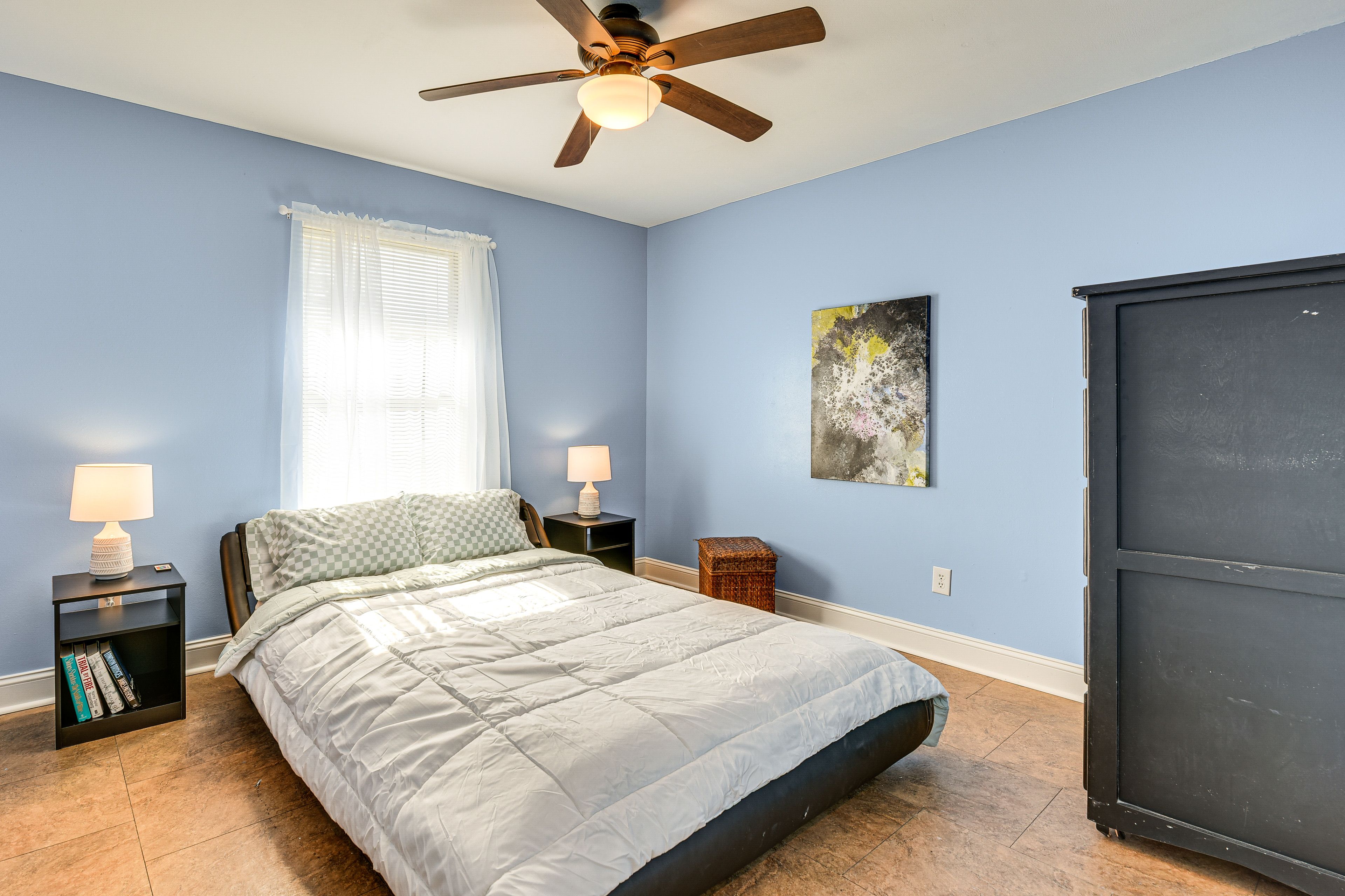 Bedroom 2 | Queen Bed