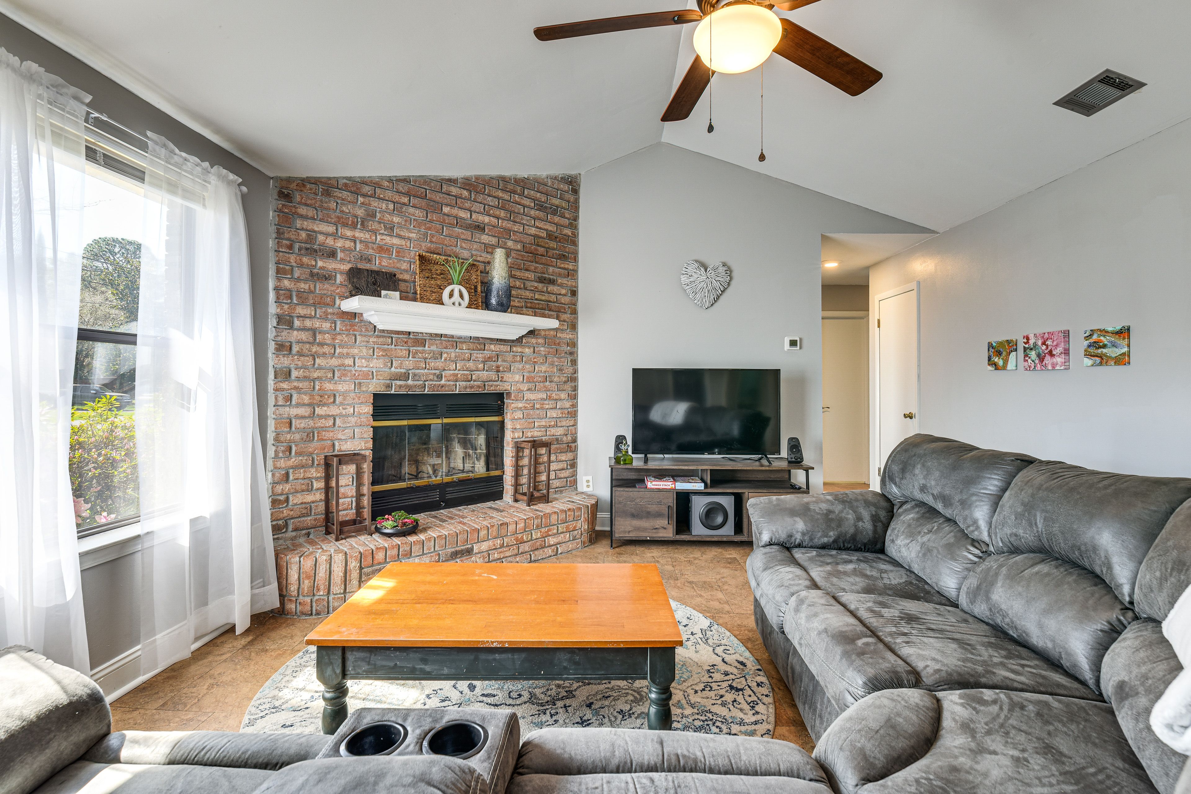 Fort Walton Beach Vacation Rental | 3BR | 2BA | 1,351 Sq Ft | 1 Step to Enter