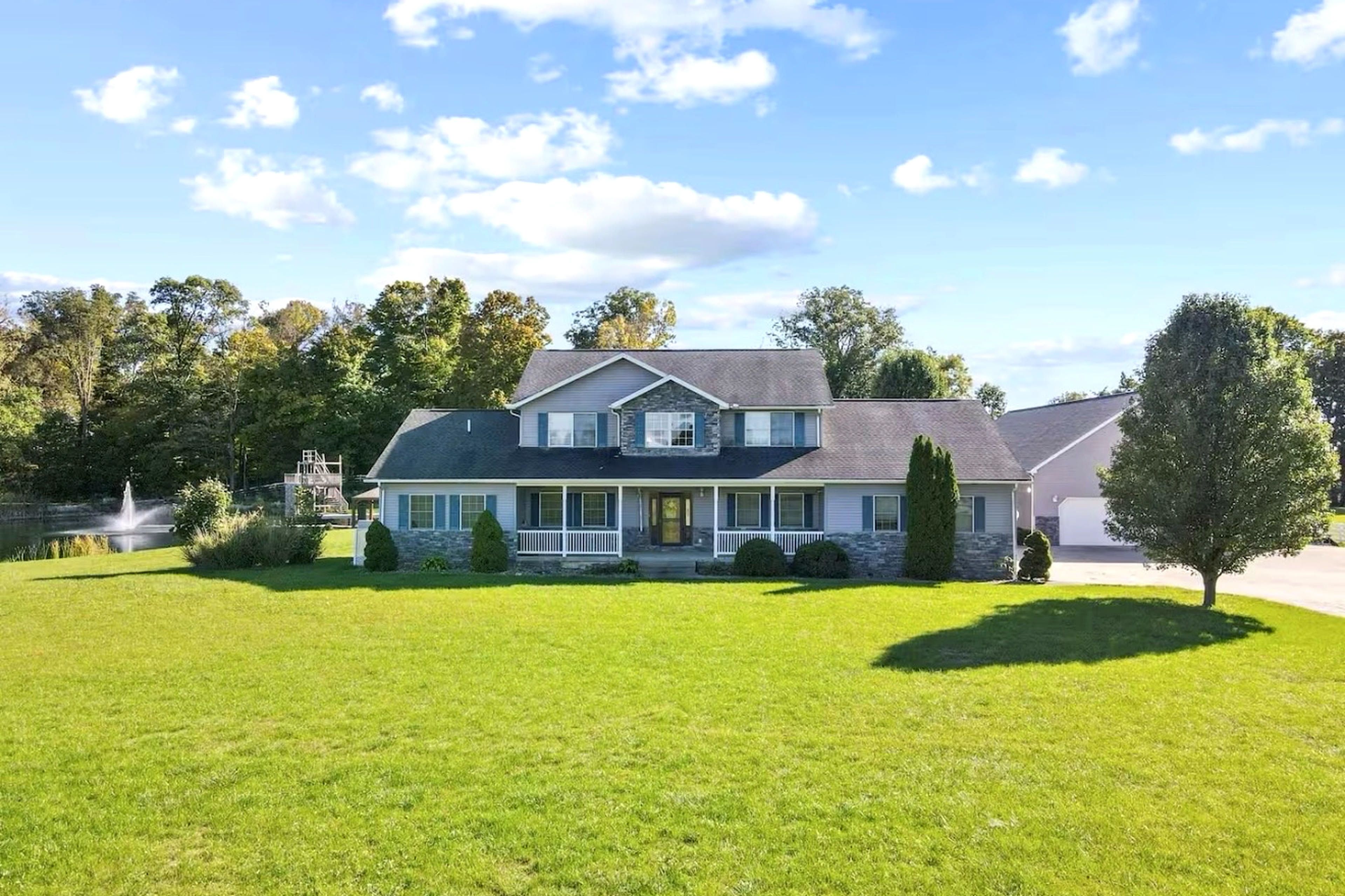 Home Exterior | Summer View