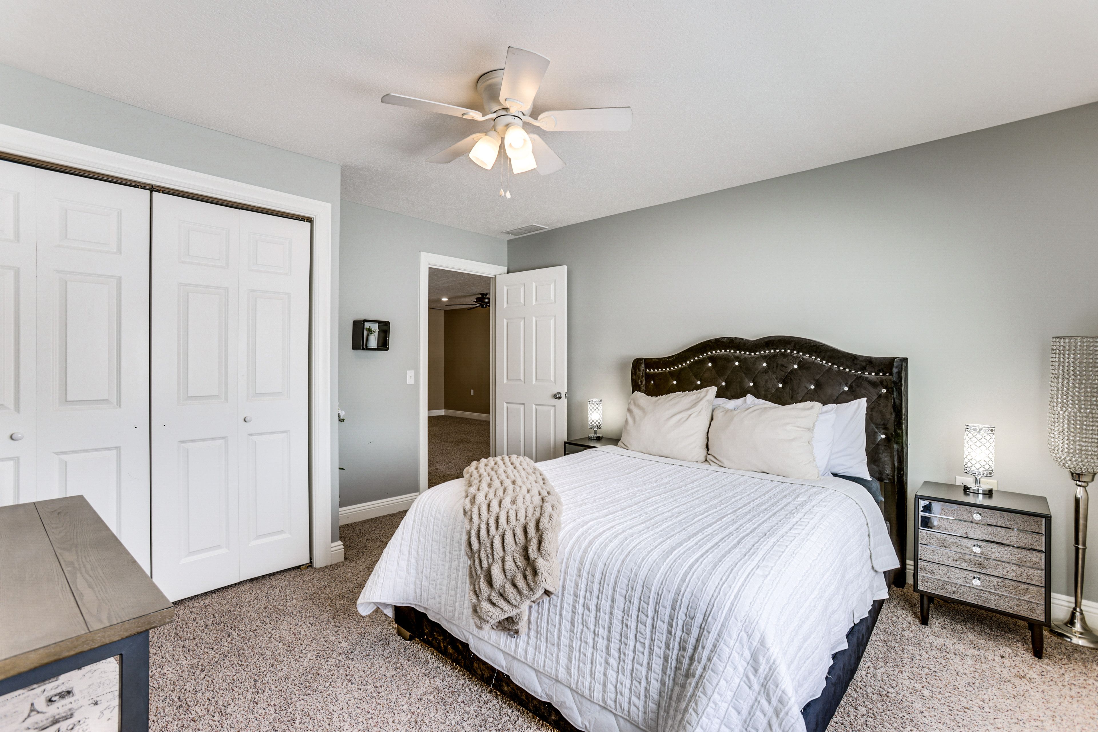 Bedroom 5 | Queen Bed | 2nd Floor