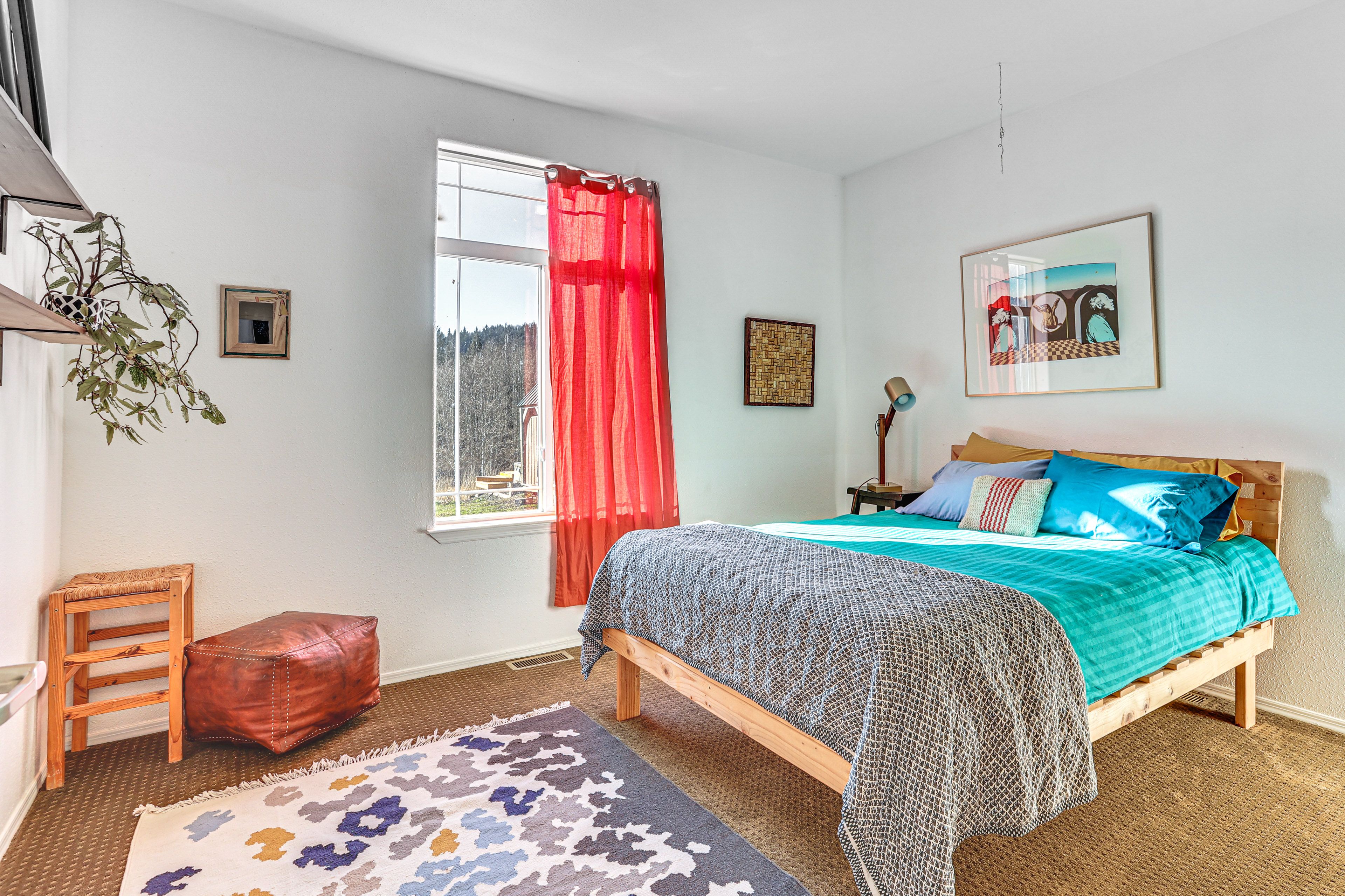 Bedroom 2 | Queen Bed