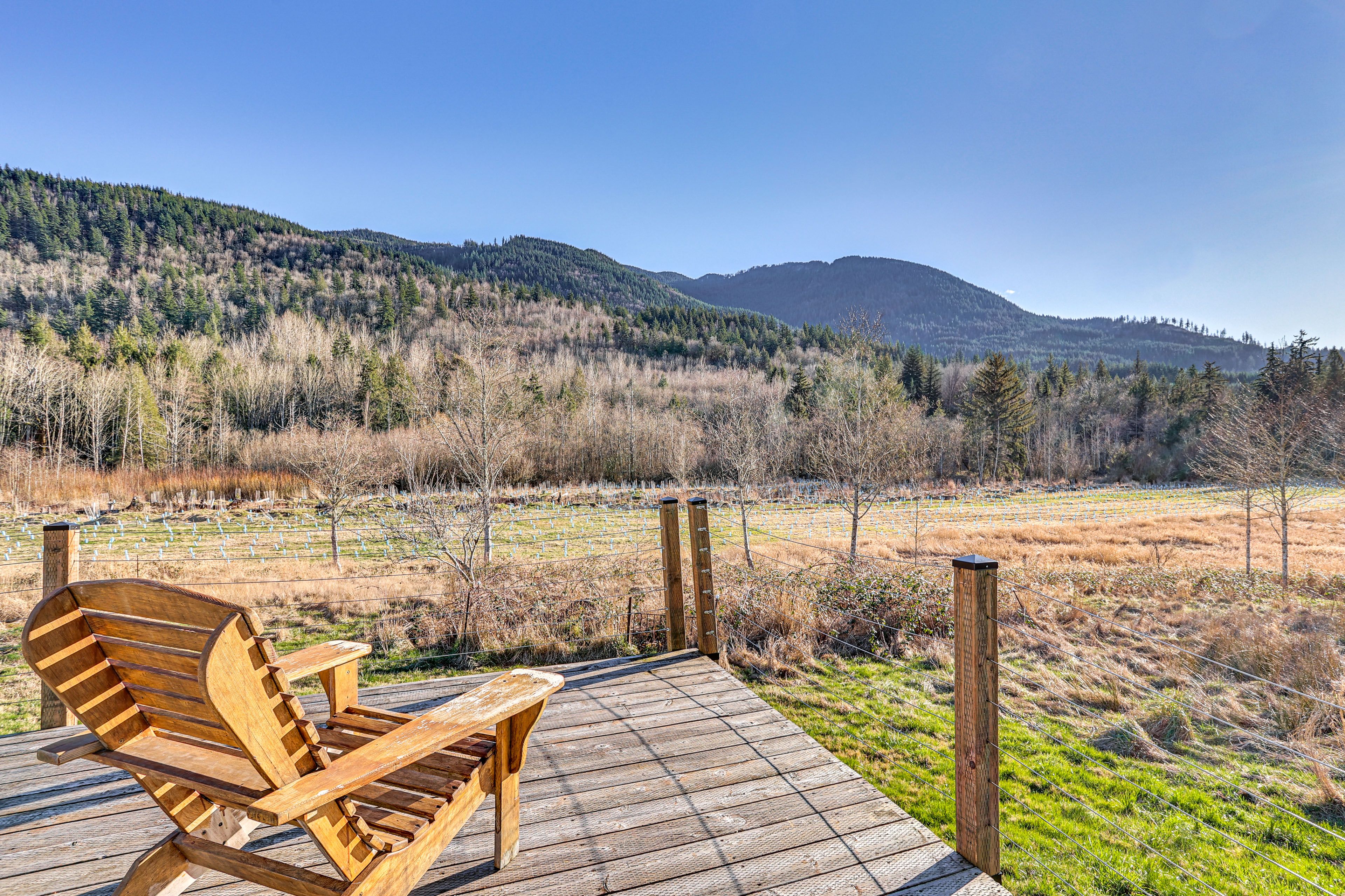 Sumas Vacation Rental | 3BR | 2BA | 2,700 Sq Ft