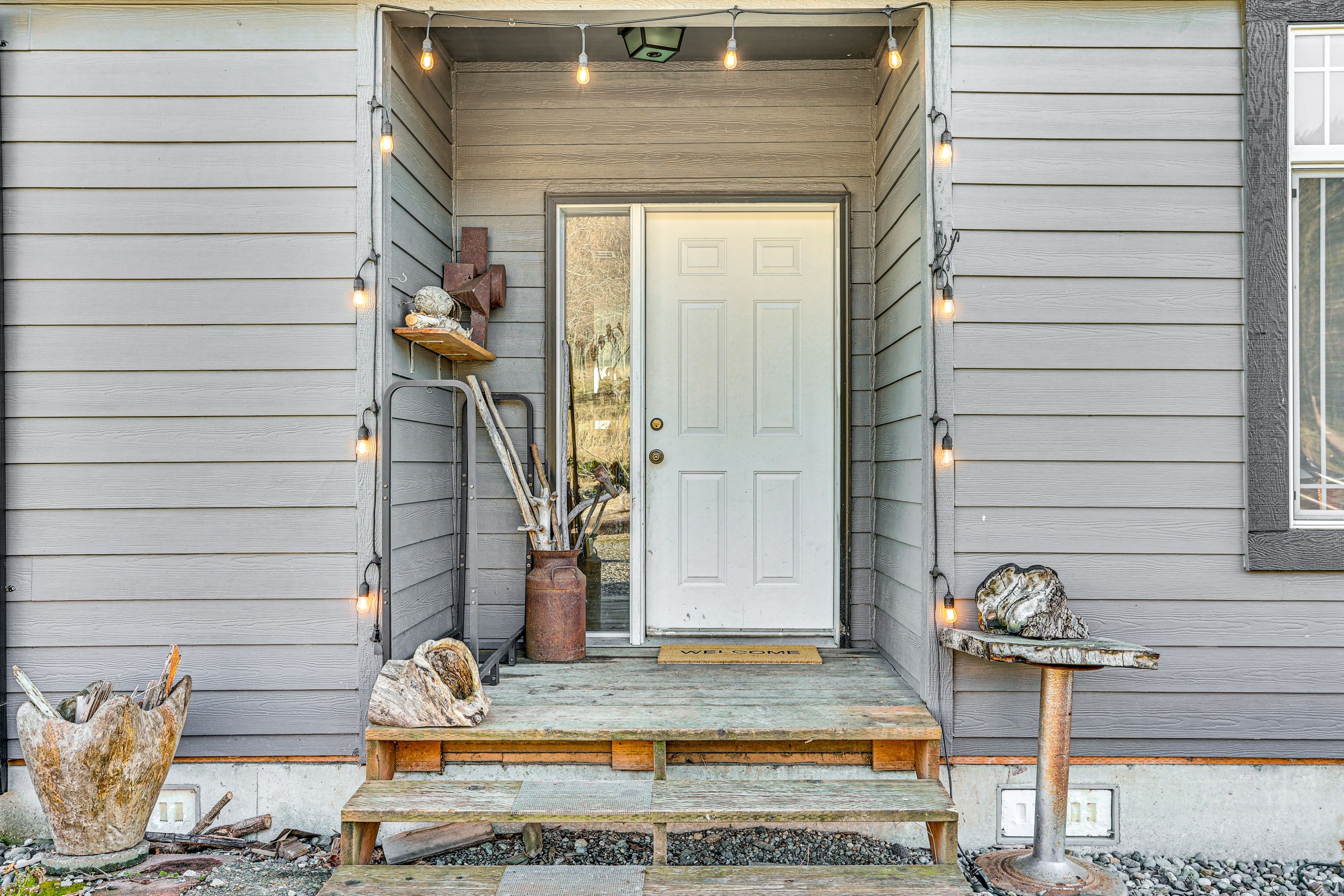 Front Entrance | 3 Steps Required