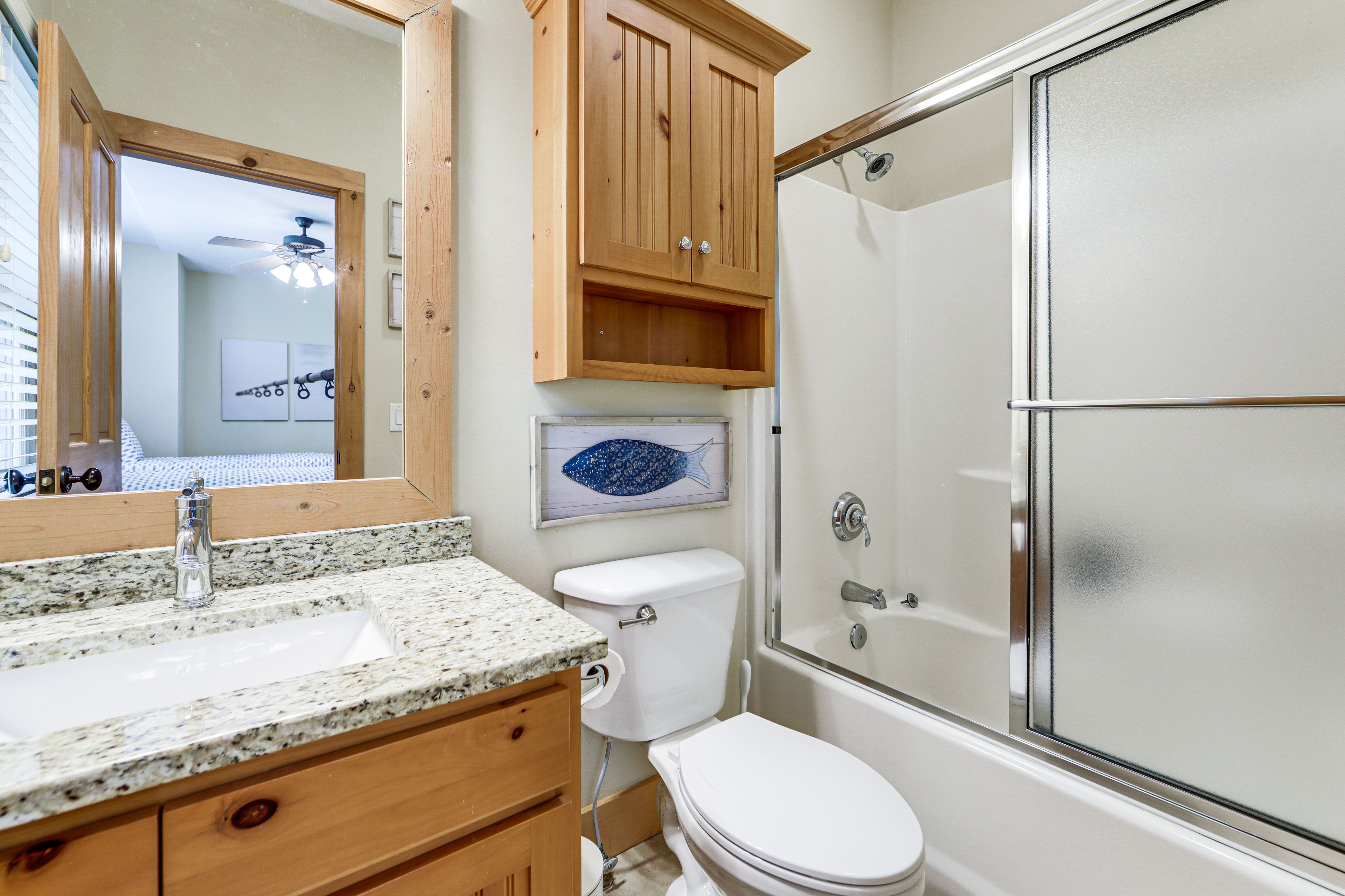 Full Bathroom | 2nd Floor