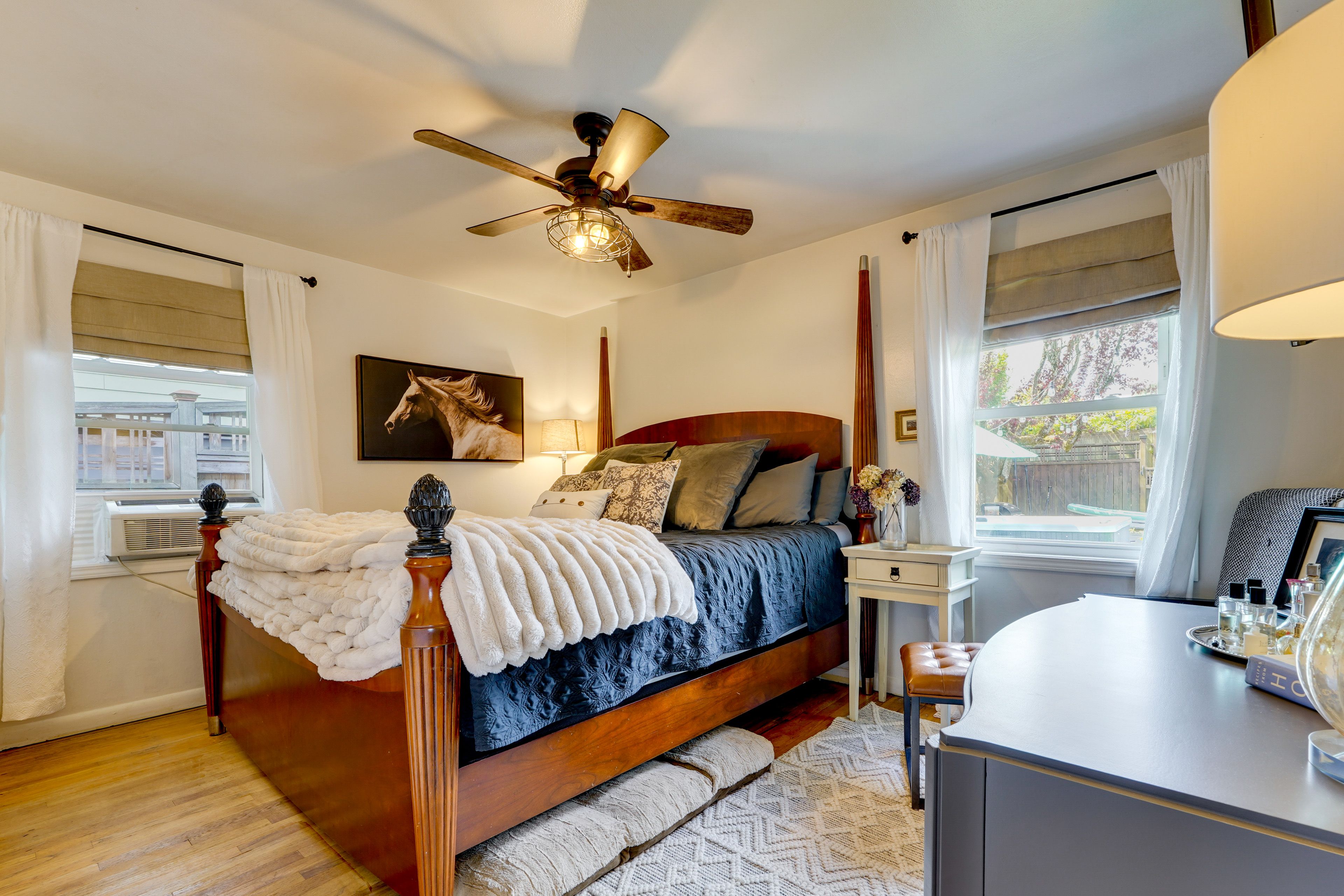 Bedroom 1 | 1st Floor | Queen Bed