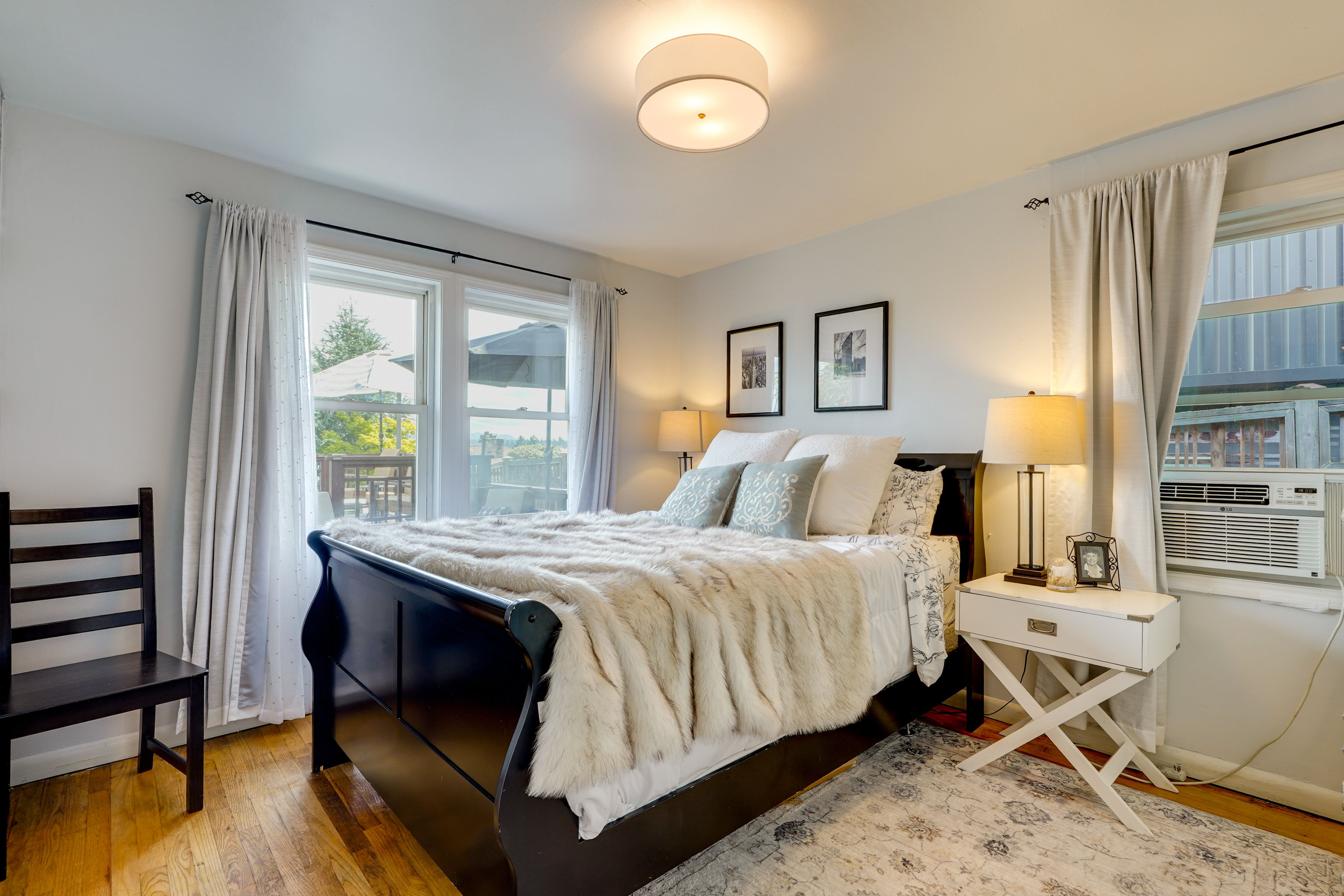 Bedroom 2 | 1st Floor | Queen Bed