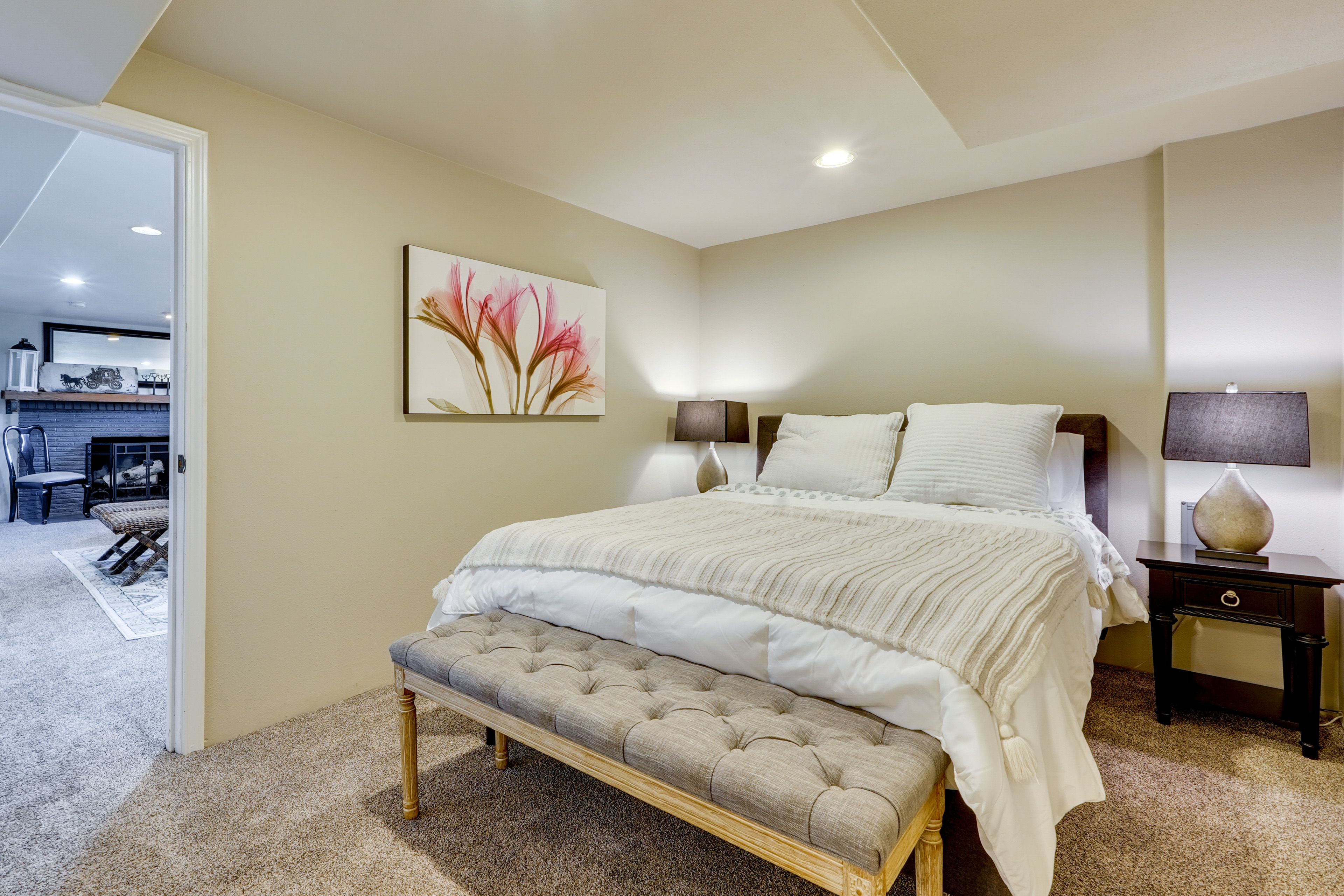 Sleeping Nook | Basement | Queen Bed