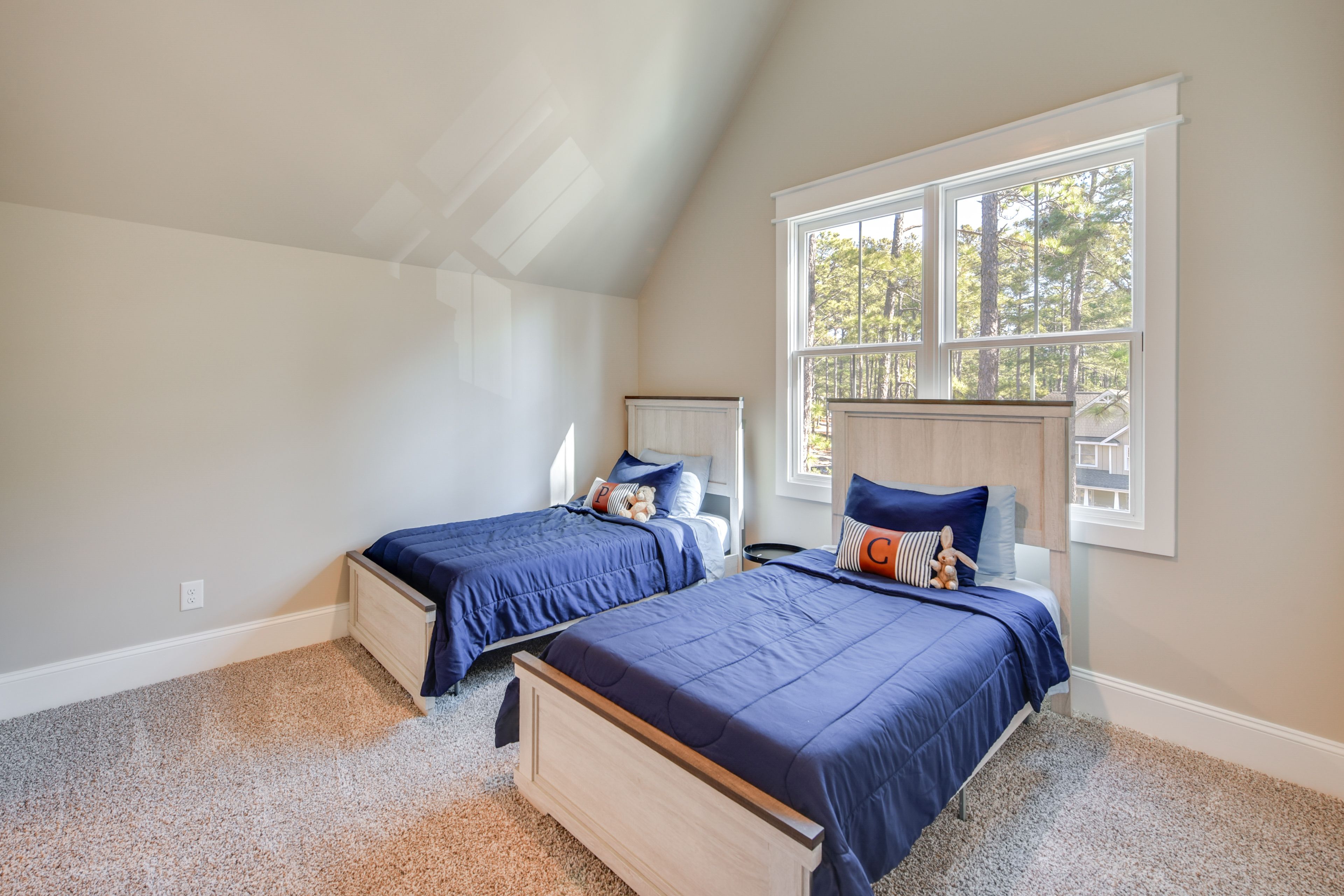 Bedroom 4 | 2 Twin Beds | 2nd Floor