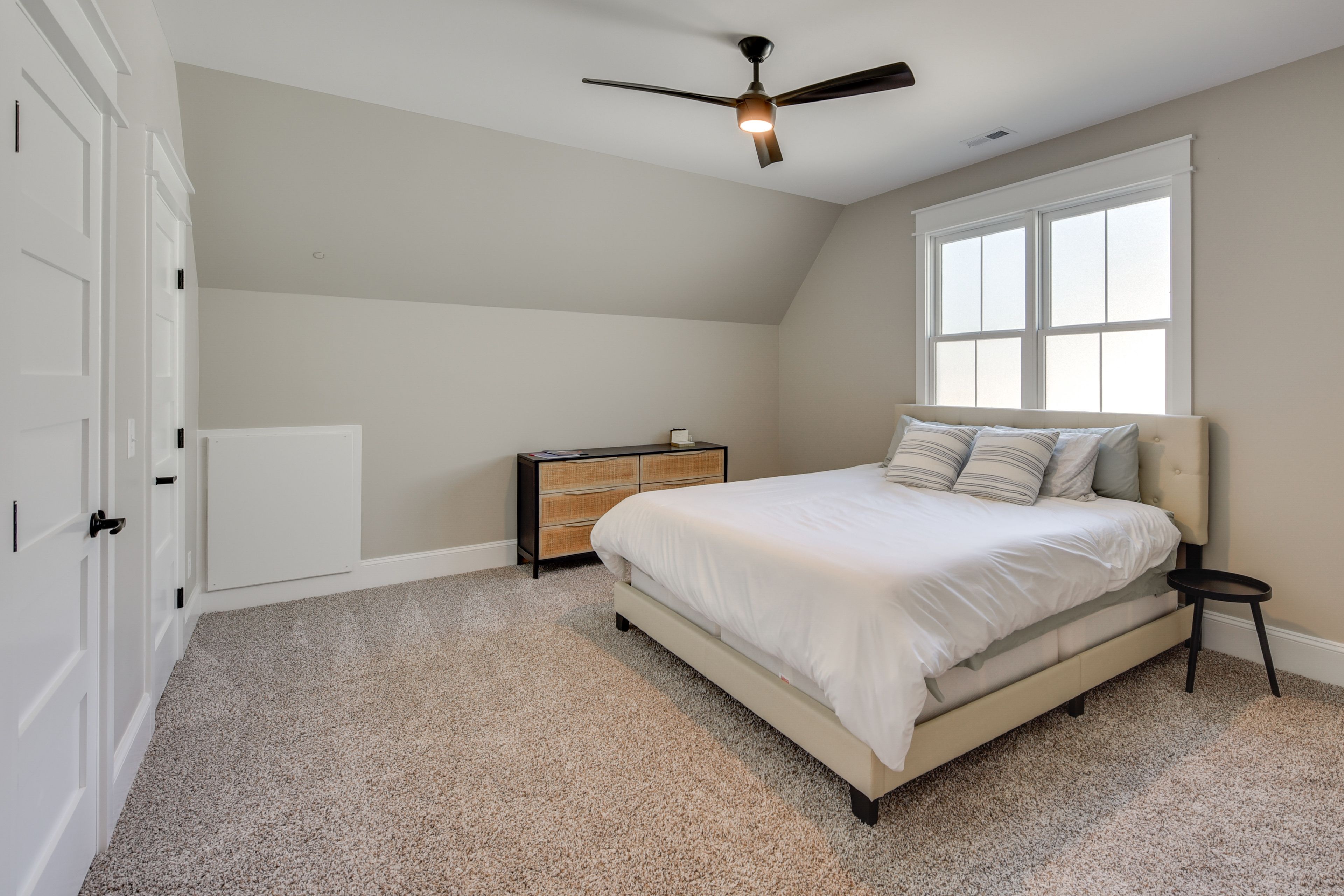 Bedroom 2 | King Bed | 2nd Floor