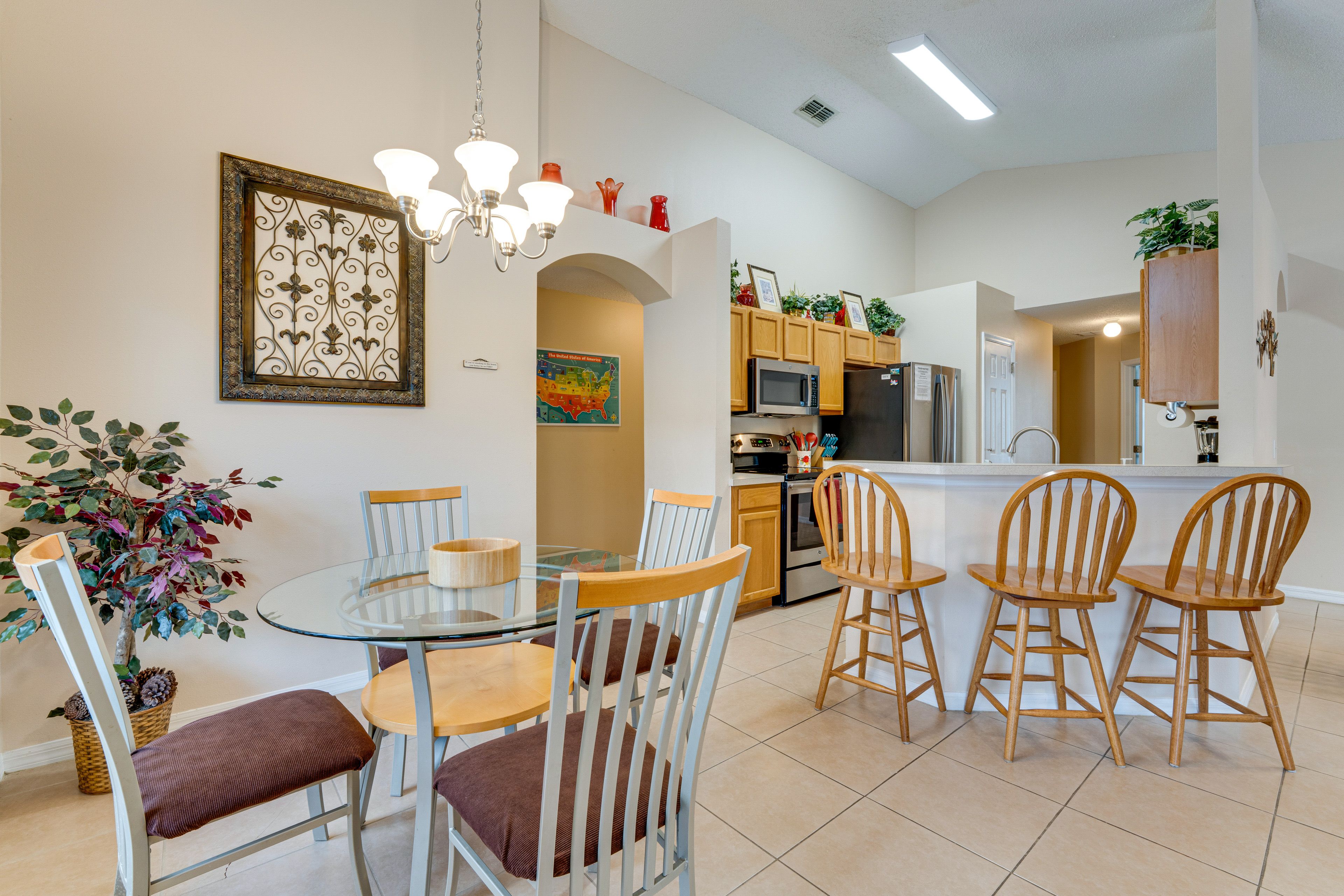 Dining Area | Dining Table | Dishware/Flatware