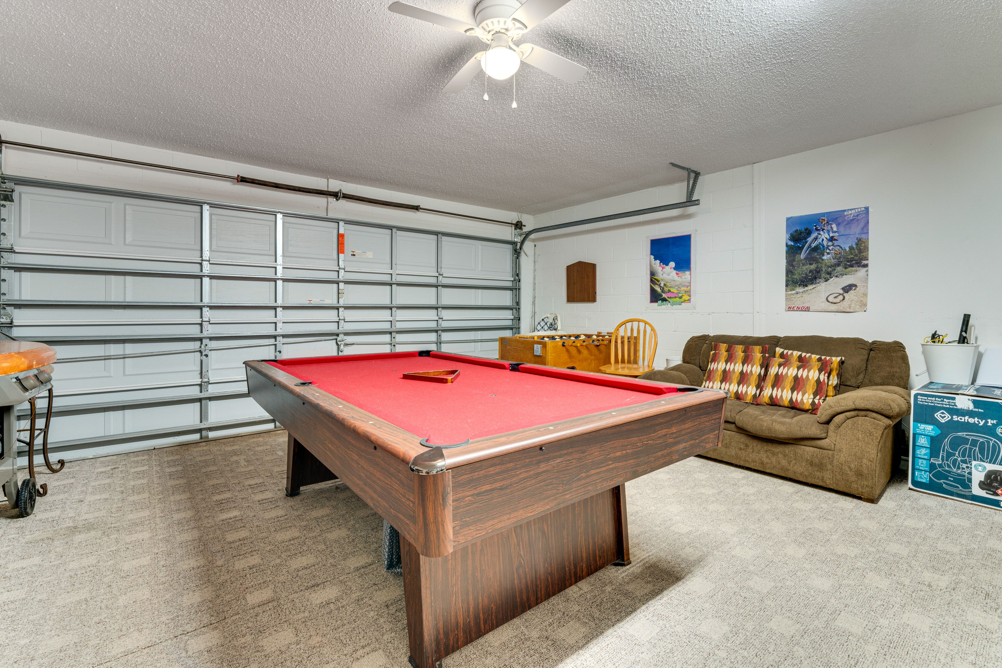 Garage | Game Room | Pool Table