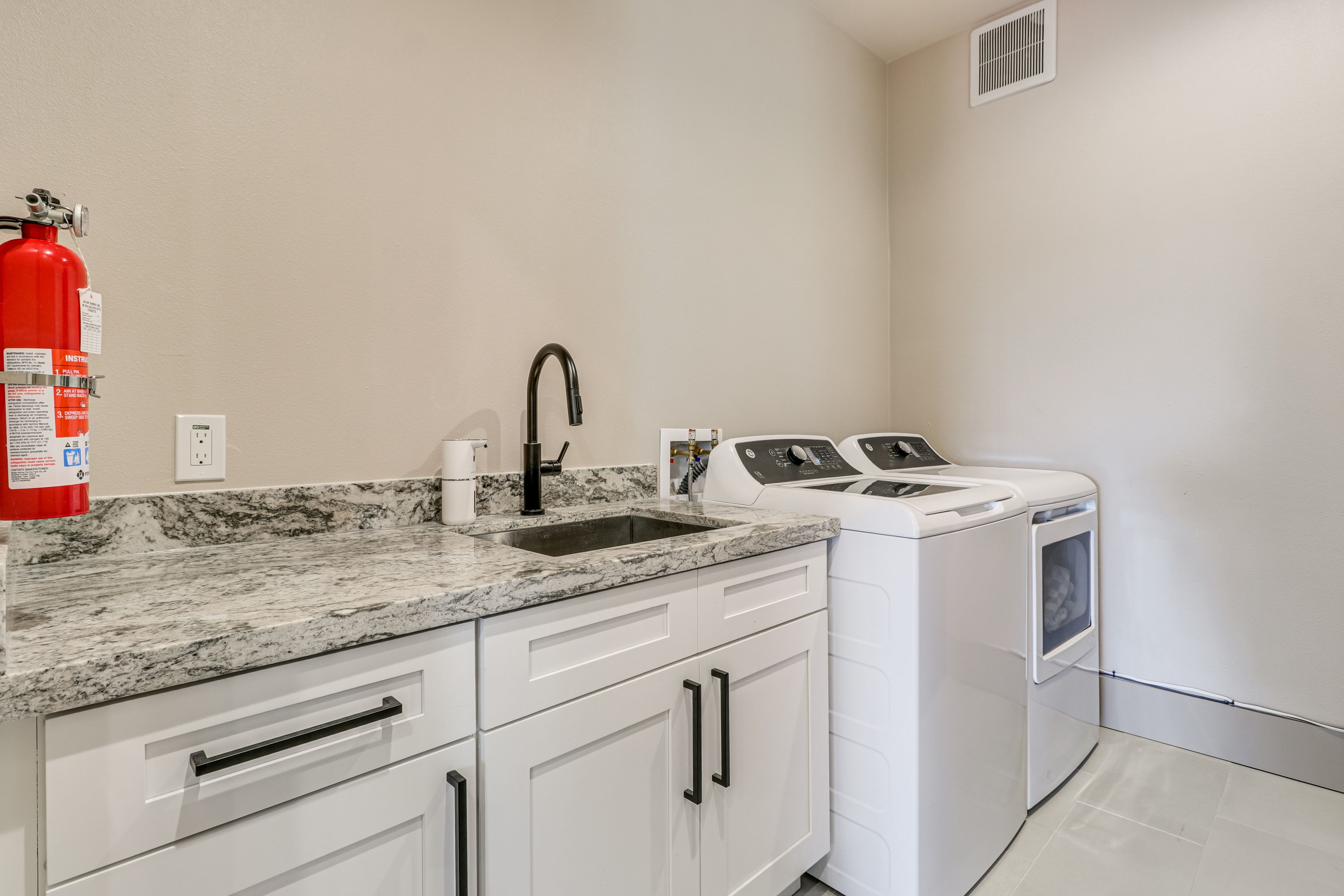 Laundry Area | 1st Floor