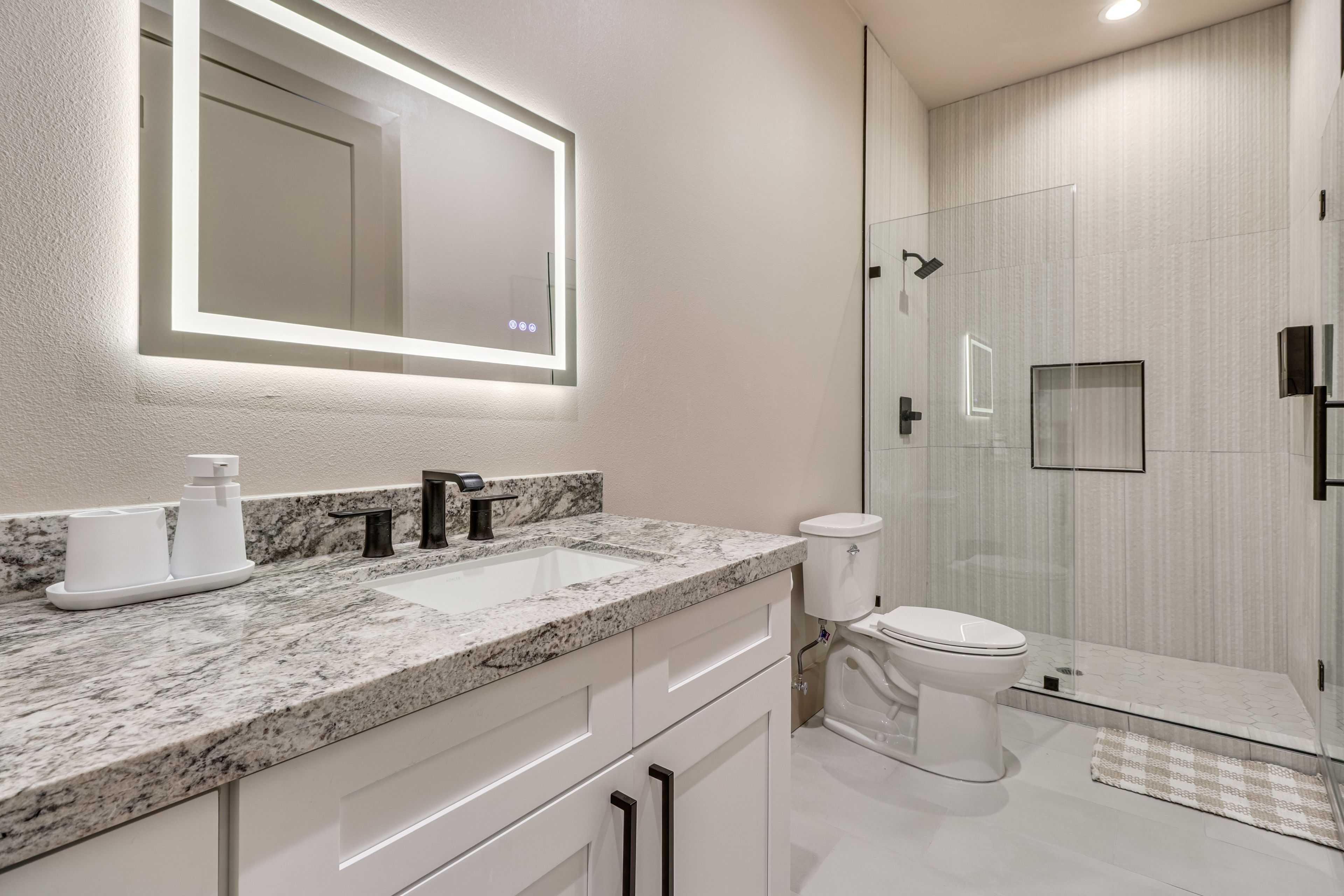 Full Bathroom | 2nd Floor