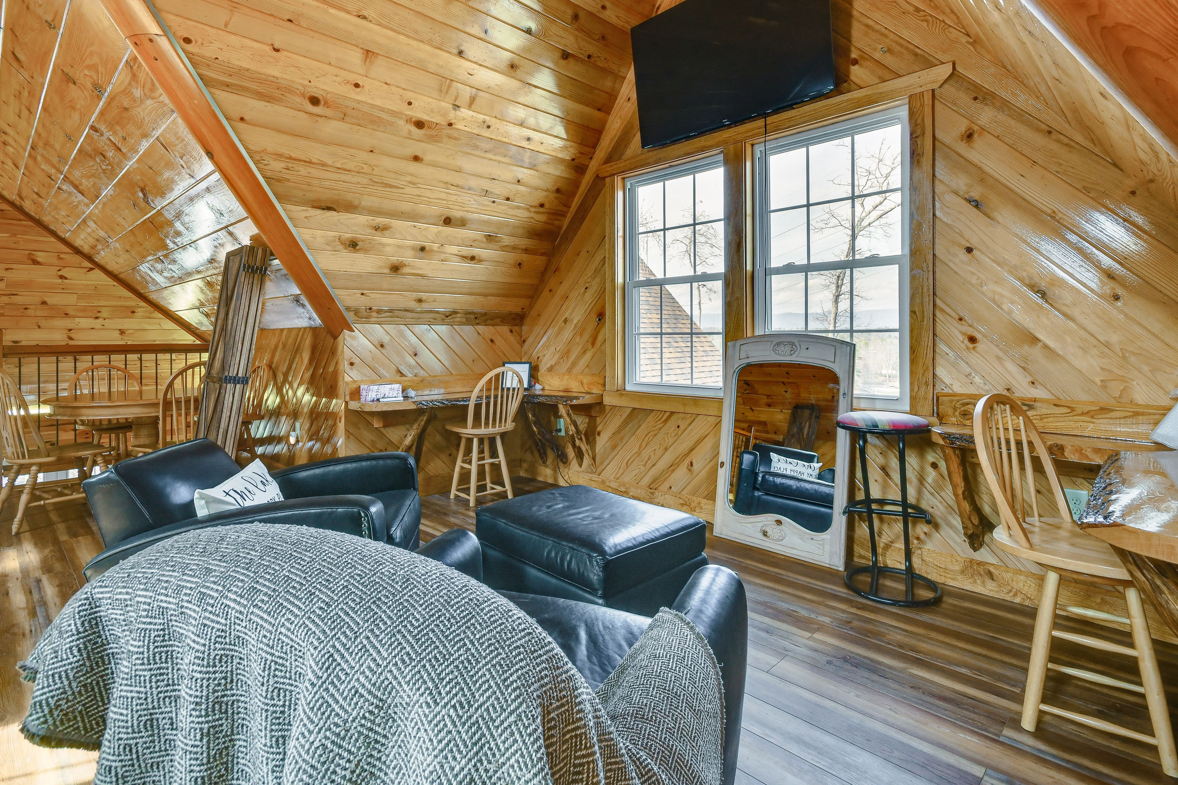 Loft Living Area | Smart TV | Free WiFi