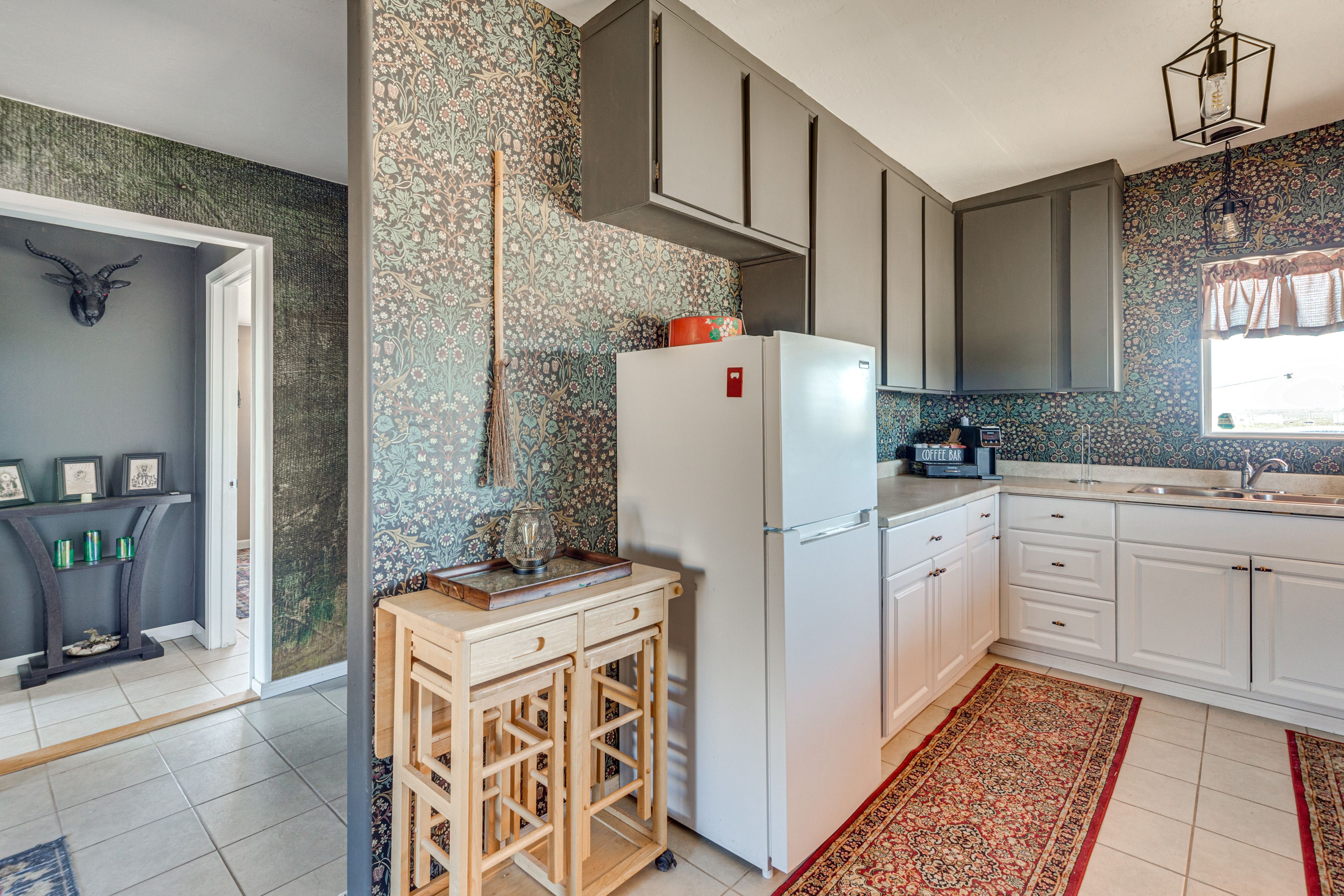 Kitchen | Single-Serve Coffee Maker